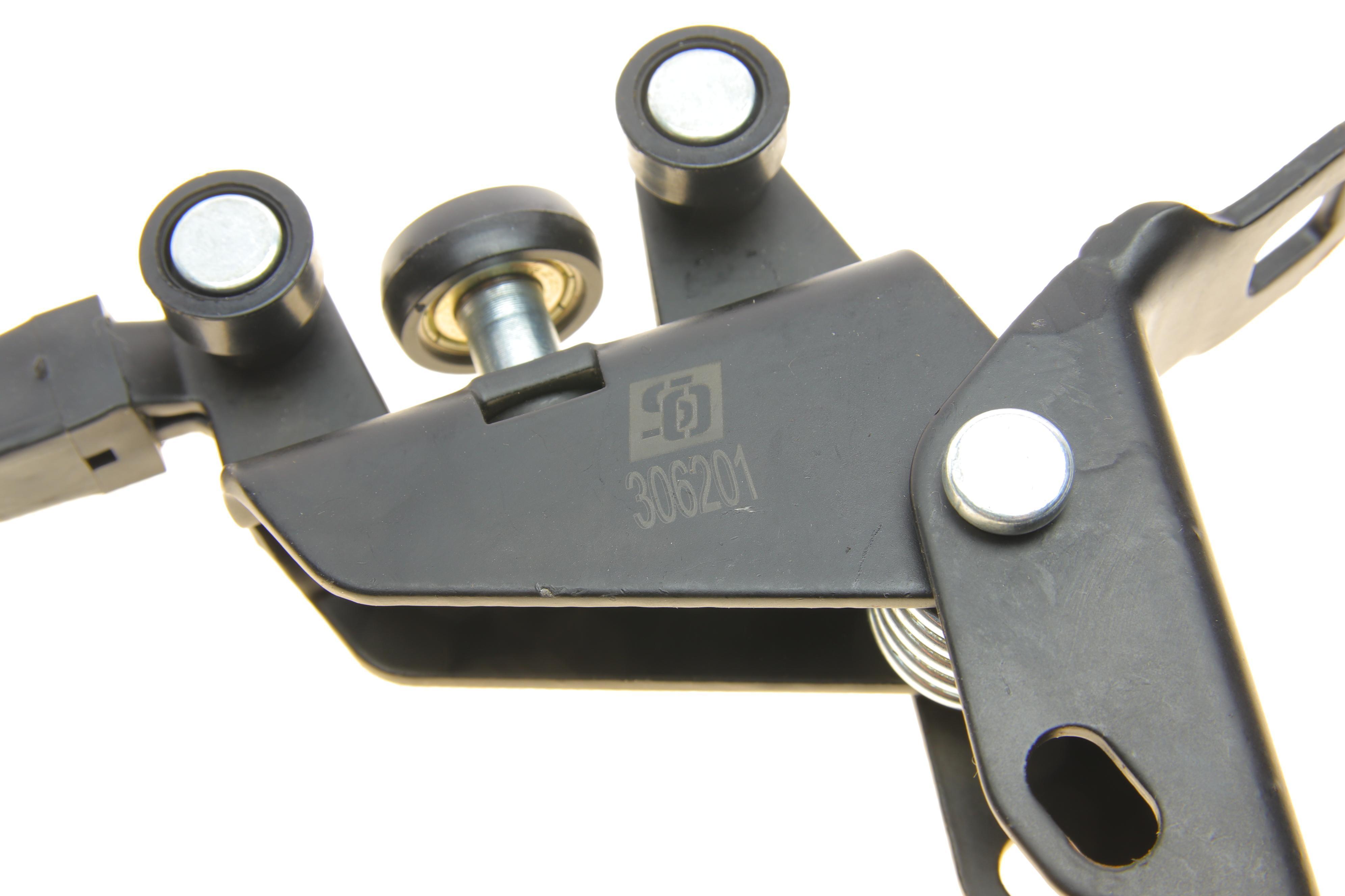 Ролик дверей (бічних/средний) Opel Combo 01- (R)