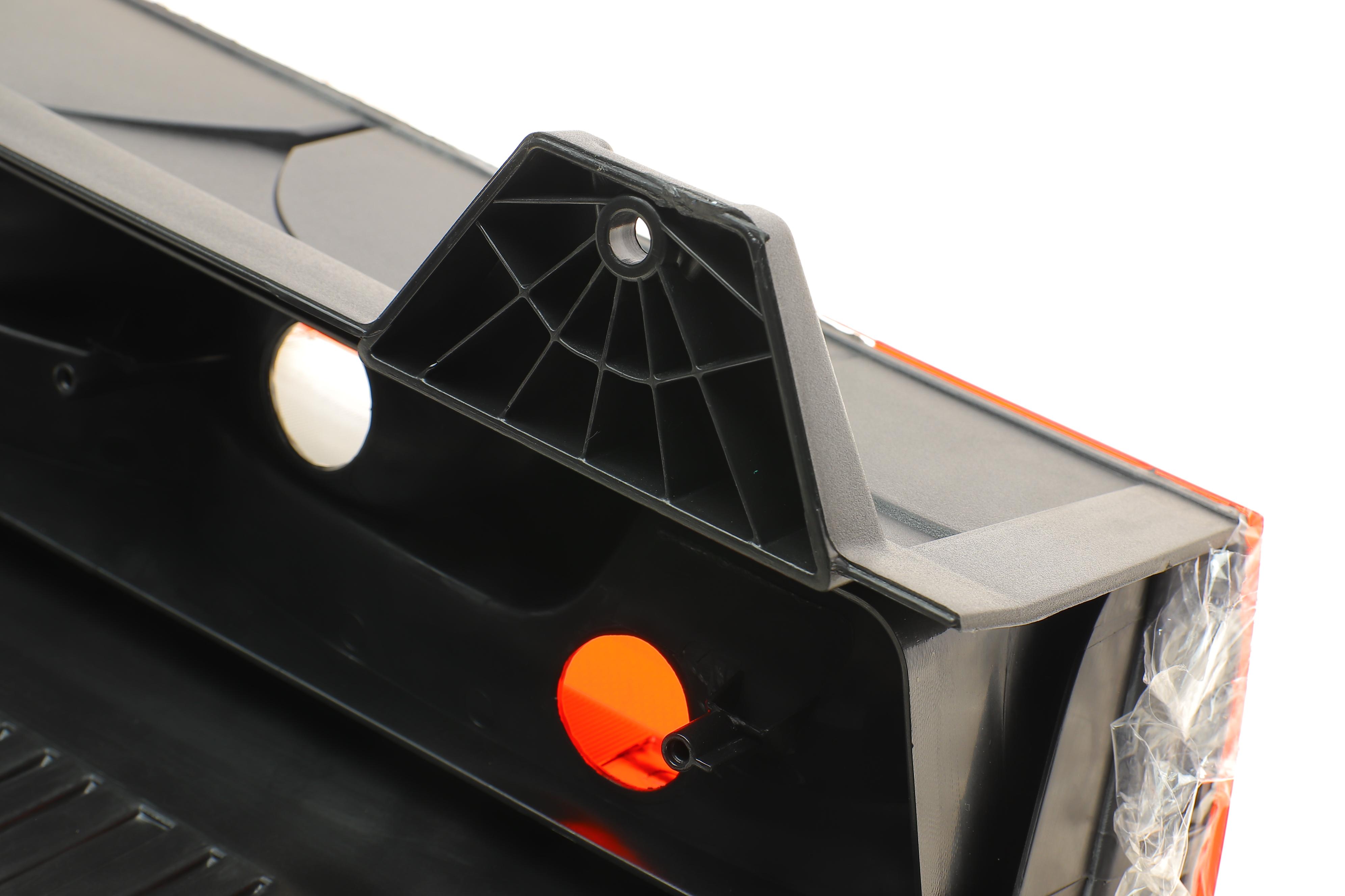 Ліхтар задній MB Sprinter W910 19- (L)