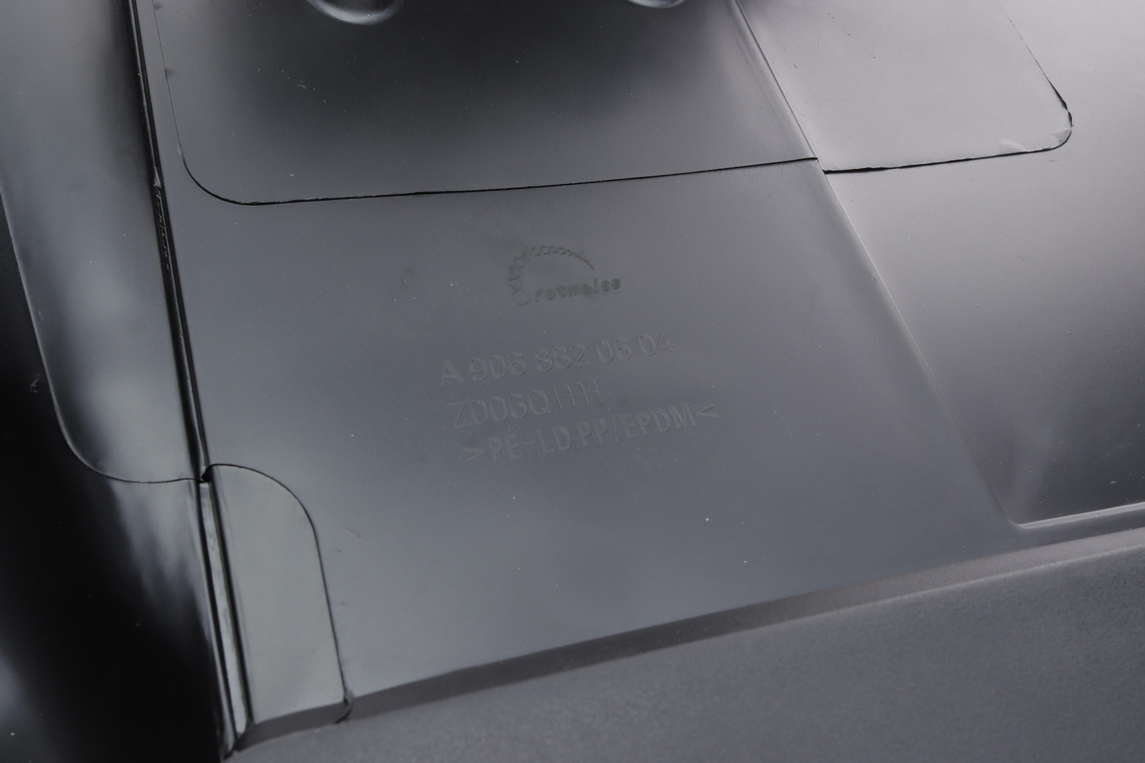 Бризковик (задній) (L) MB Sprinter 515/VW Crafter 50 06- (спарка) (9068820604)