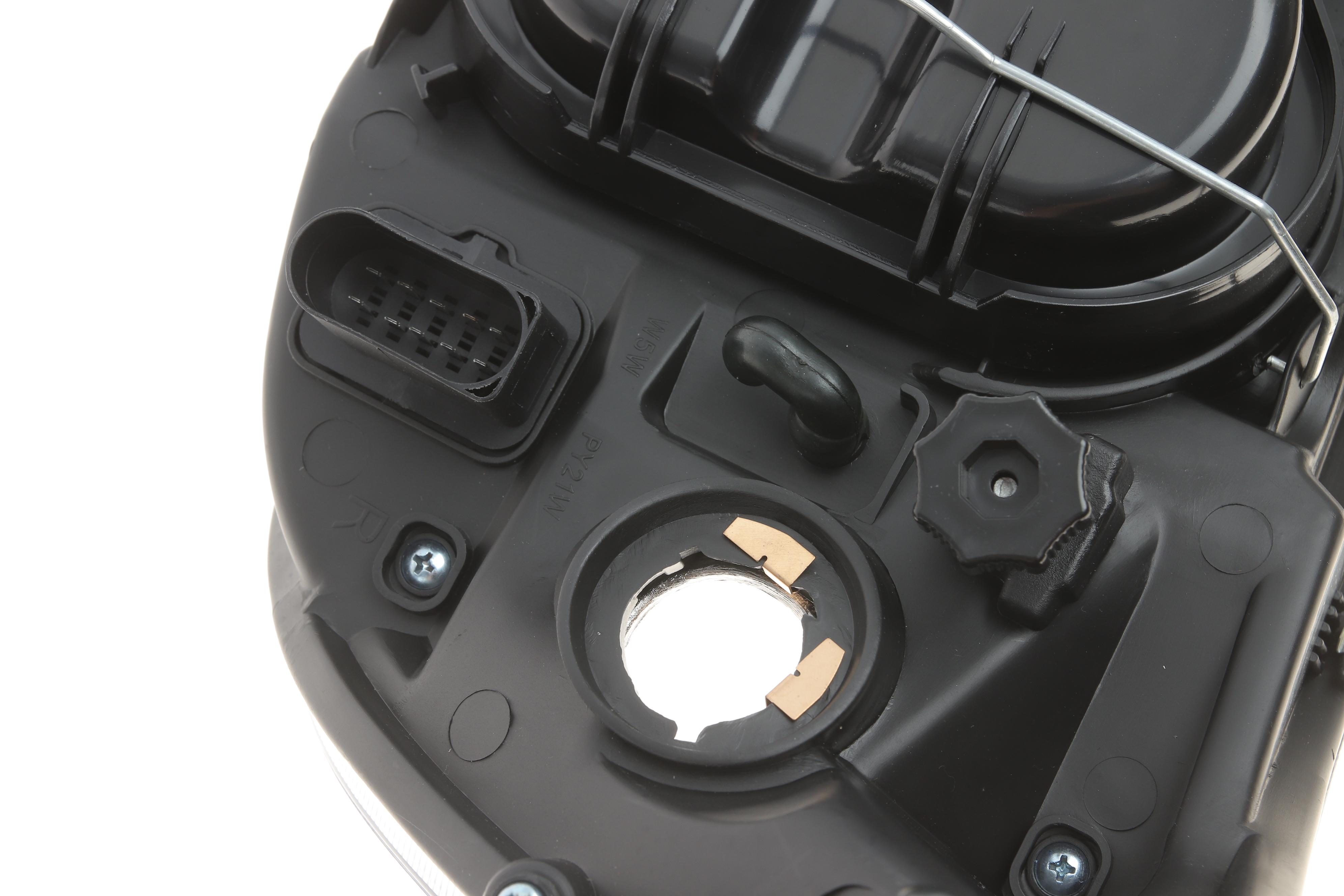 Фара (R) MB Sprinter CDI 03-