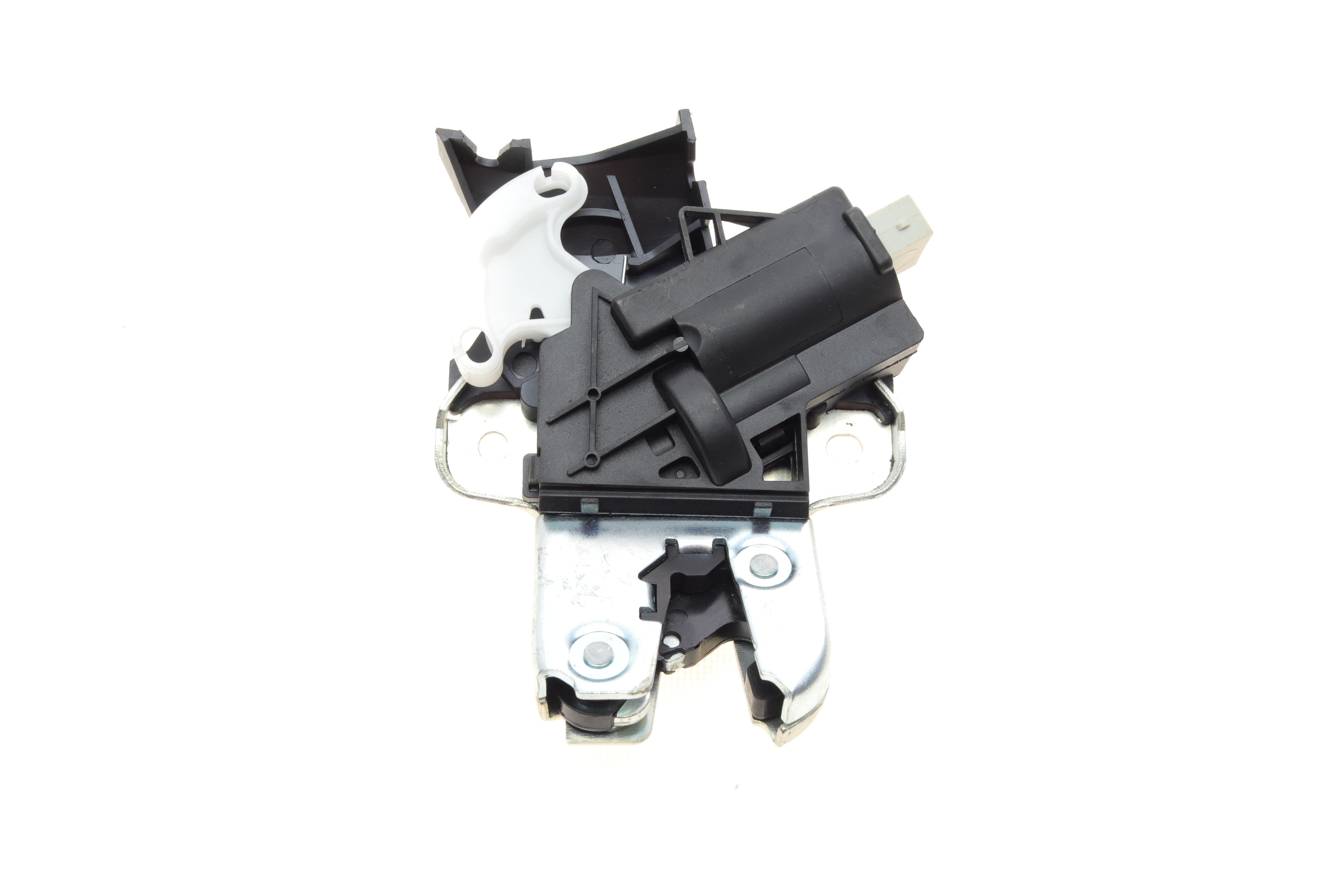 Замок кришки багажника VW Passat 05-14