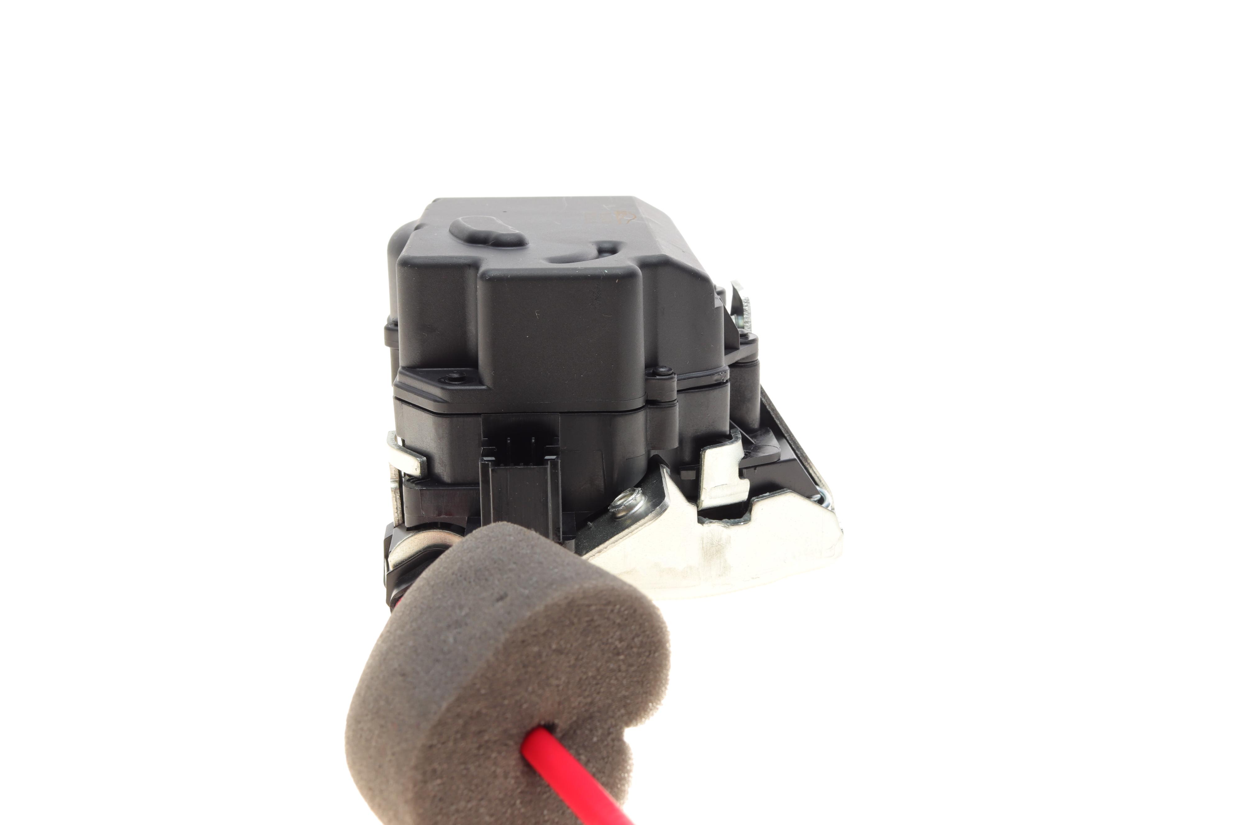 Замок кришки багажника MB E-class (W211) 02-09