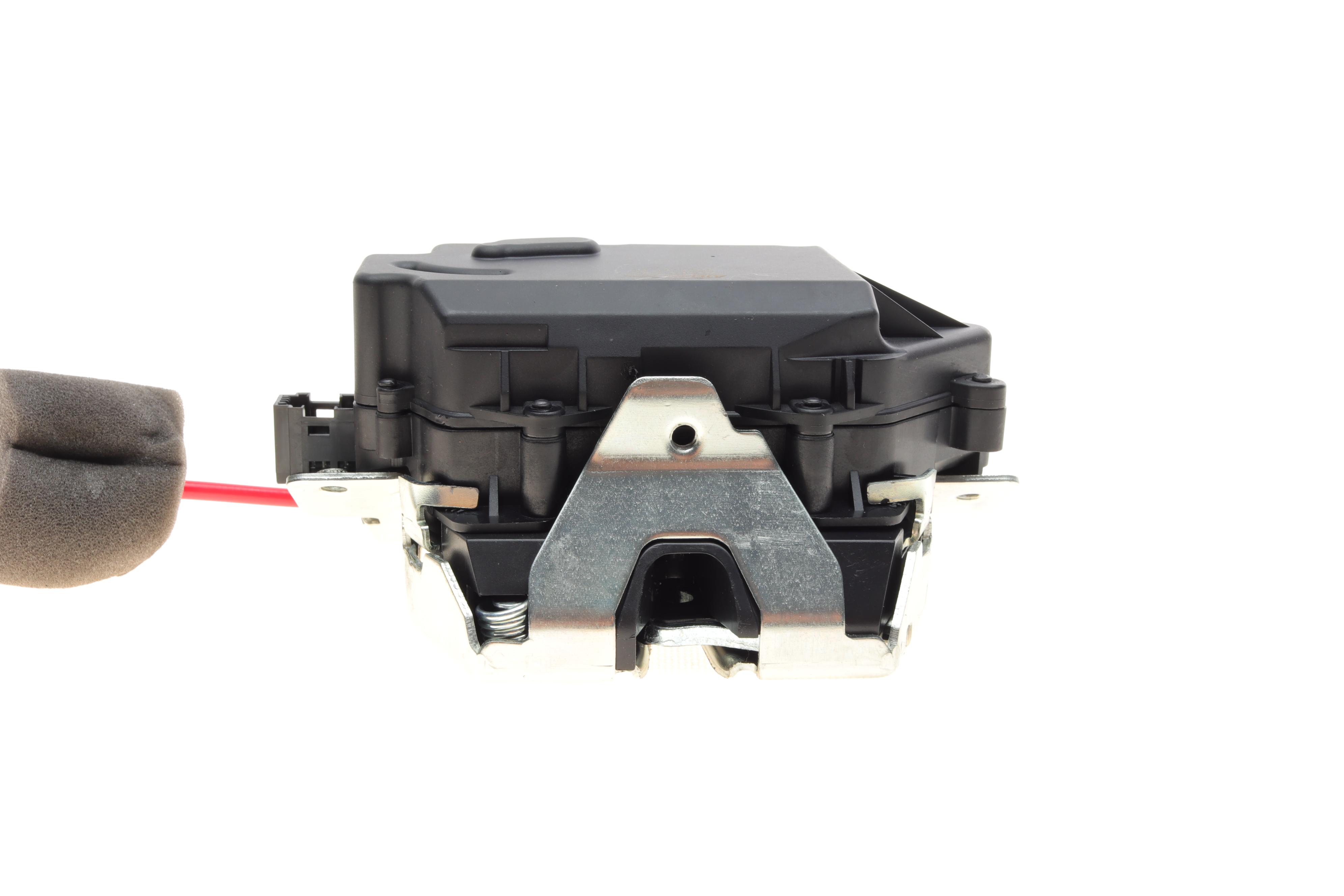 Замок кришки багажника MB E-class (W211) 02-09