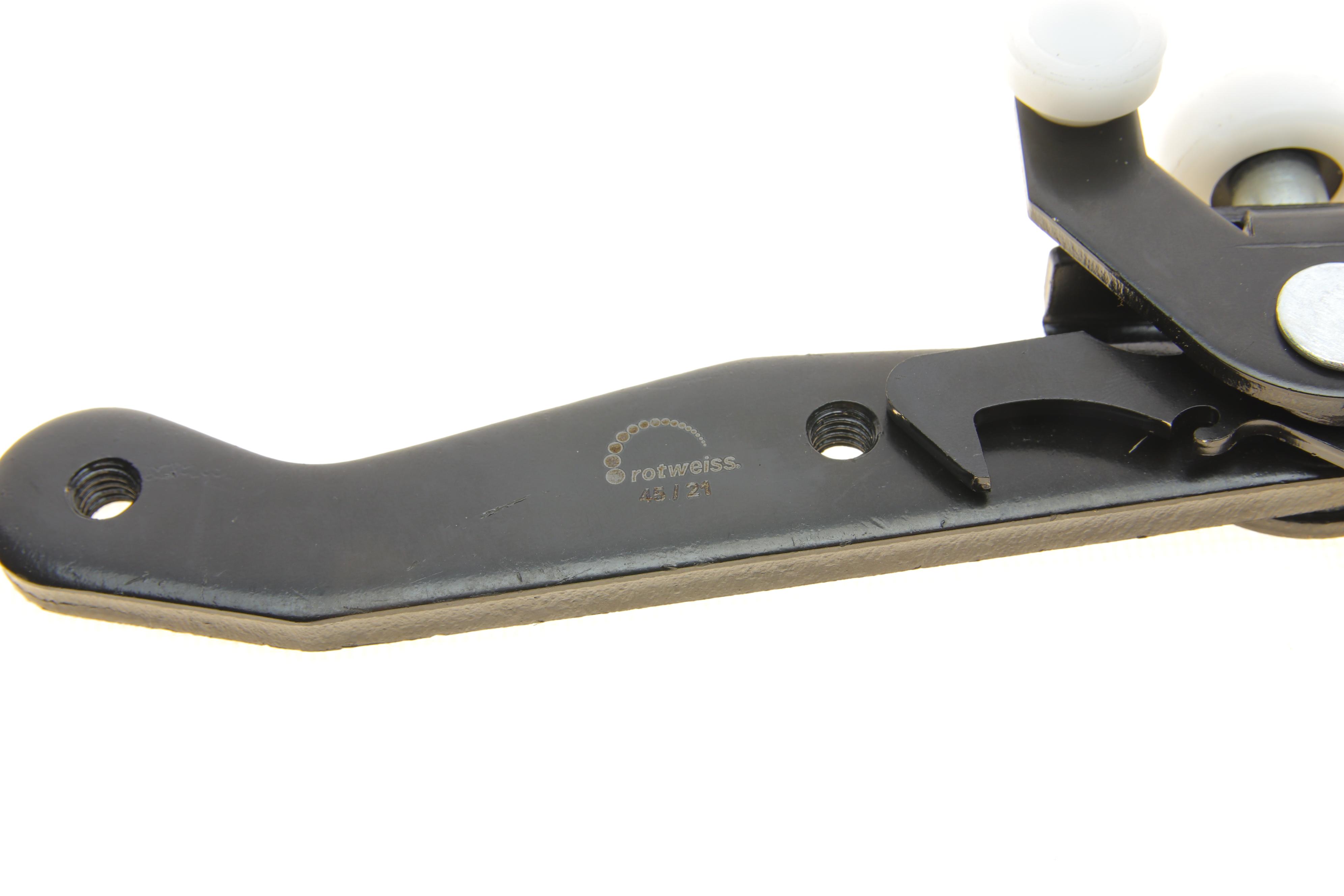 Ролик дверей (бічних/нижній) VW T5 (R) (з кронштейном)