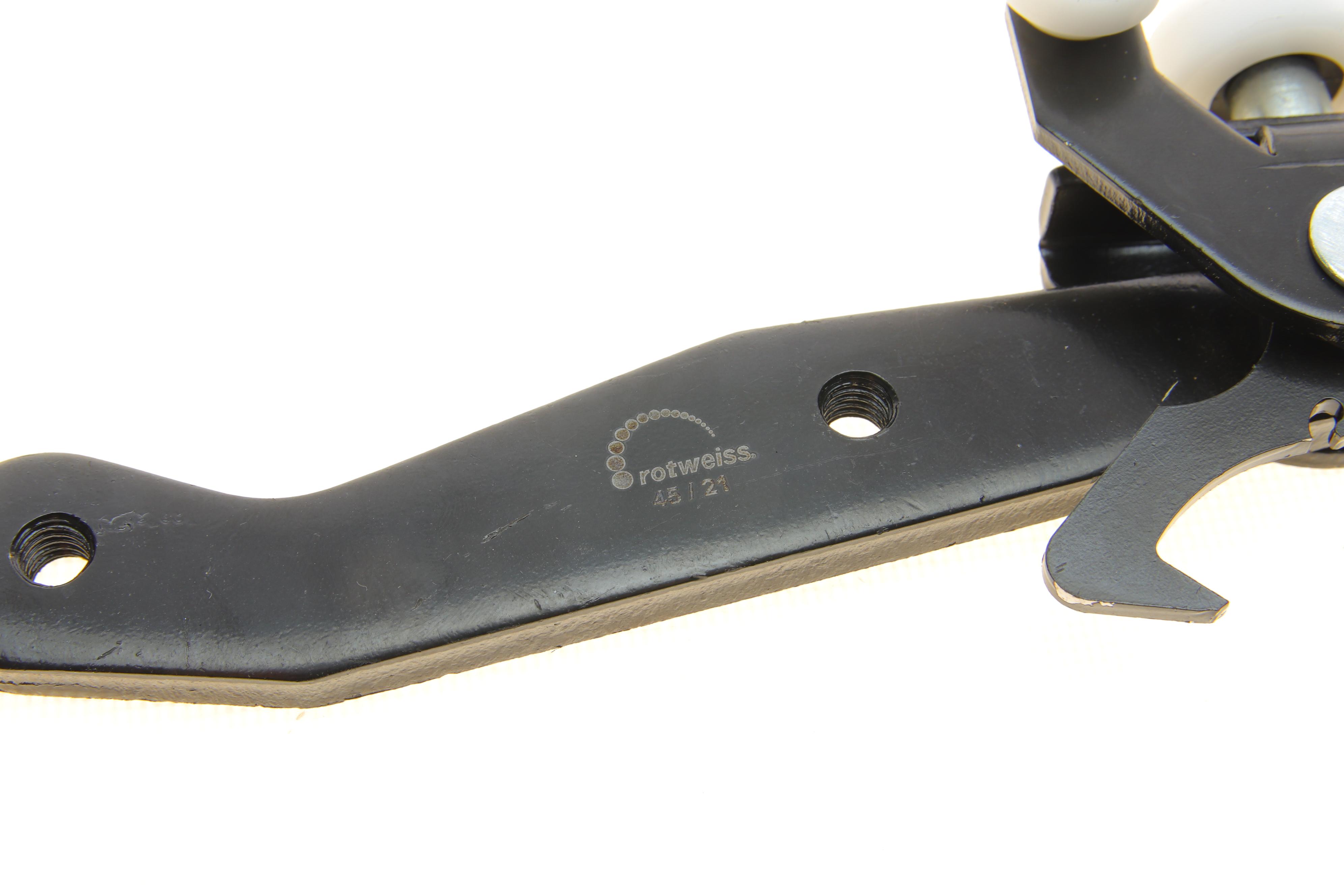 Ролик дверей (бічних/нижній) VW T5 (R) (з кронштейном)