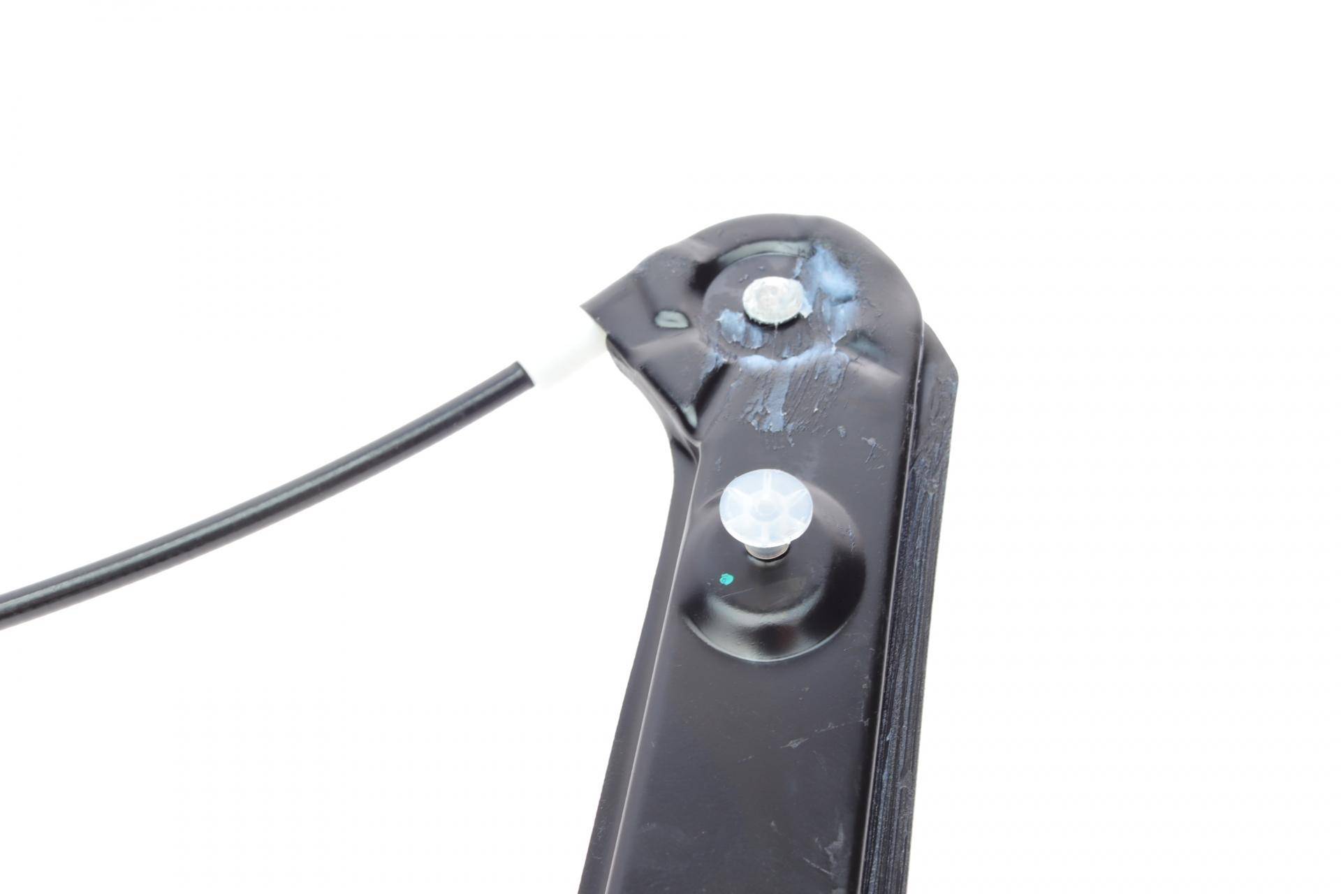 Склопідіймач (передній) BMW 3 (E46) 98-05 (R) (електро) (без моторчика)