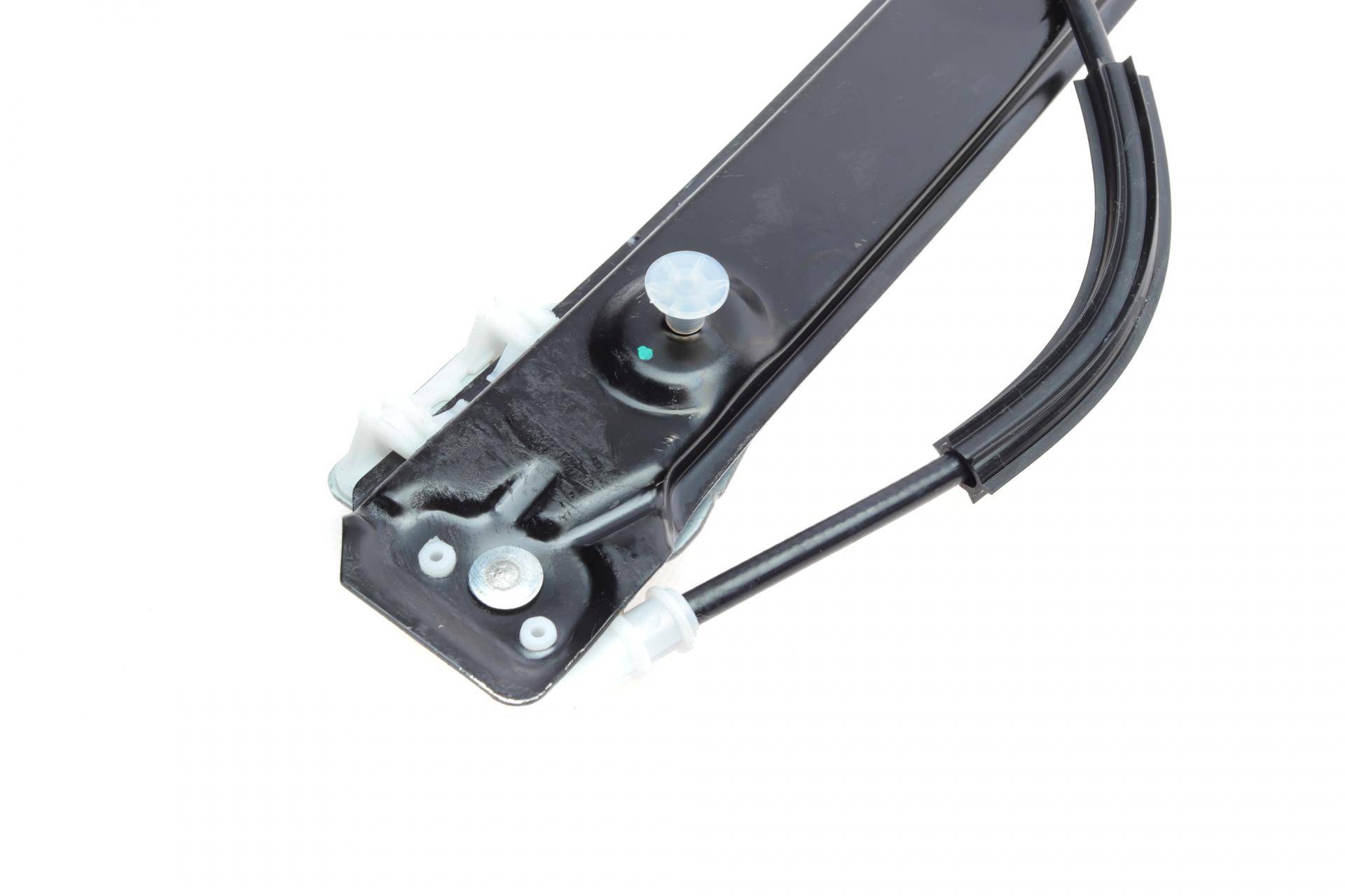 Склопідіймач (передній) BMW 3 (E46) 98-05 (R) (електро) (без моторчика)