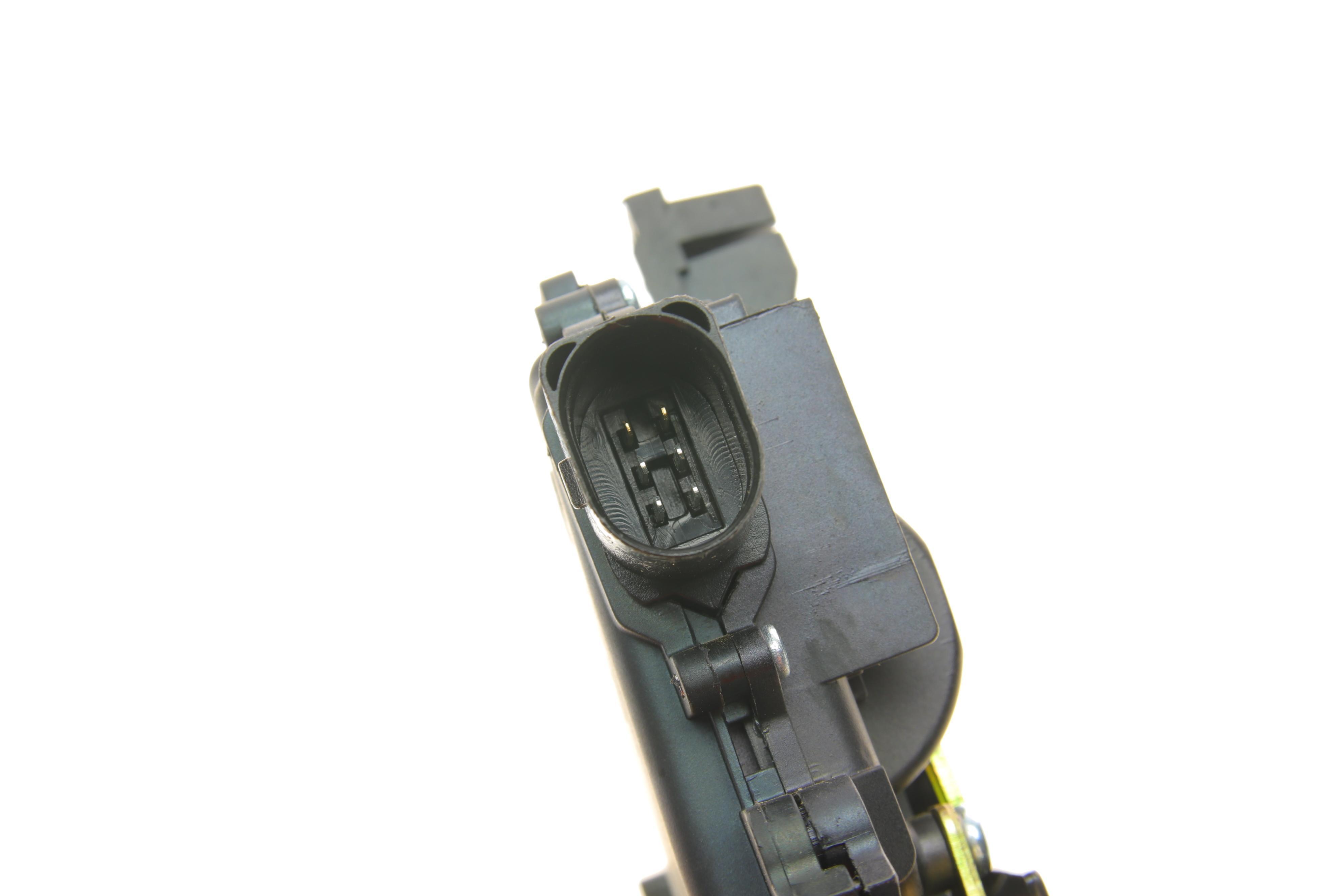 Замок дверей (задніх/R) Skoda Octavia 96-10/VW Golf/Passat 97-06