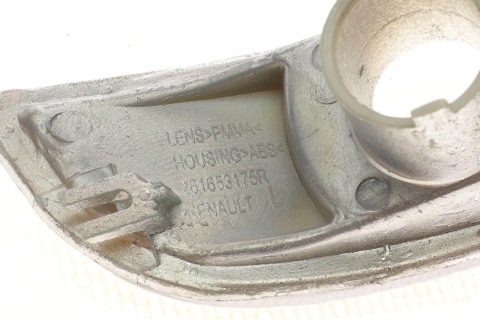 Повторювач повороту на дзеркало Renault Logan/Sandero 13- (L)