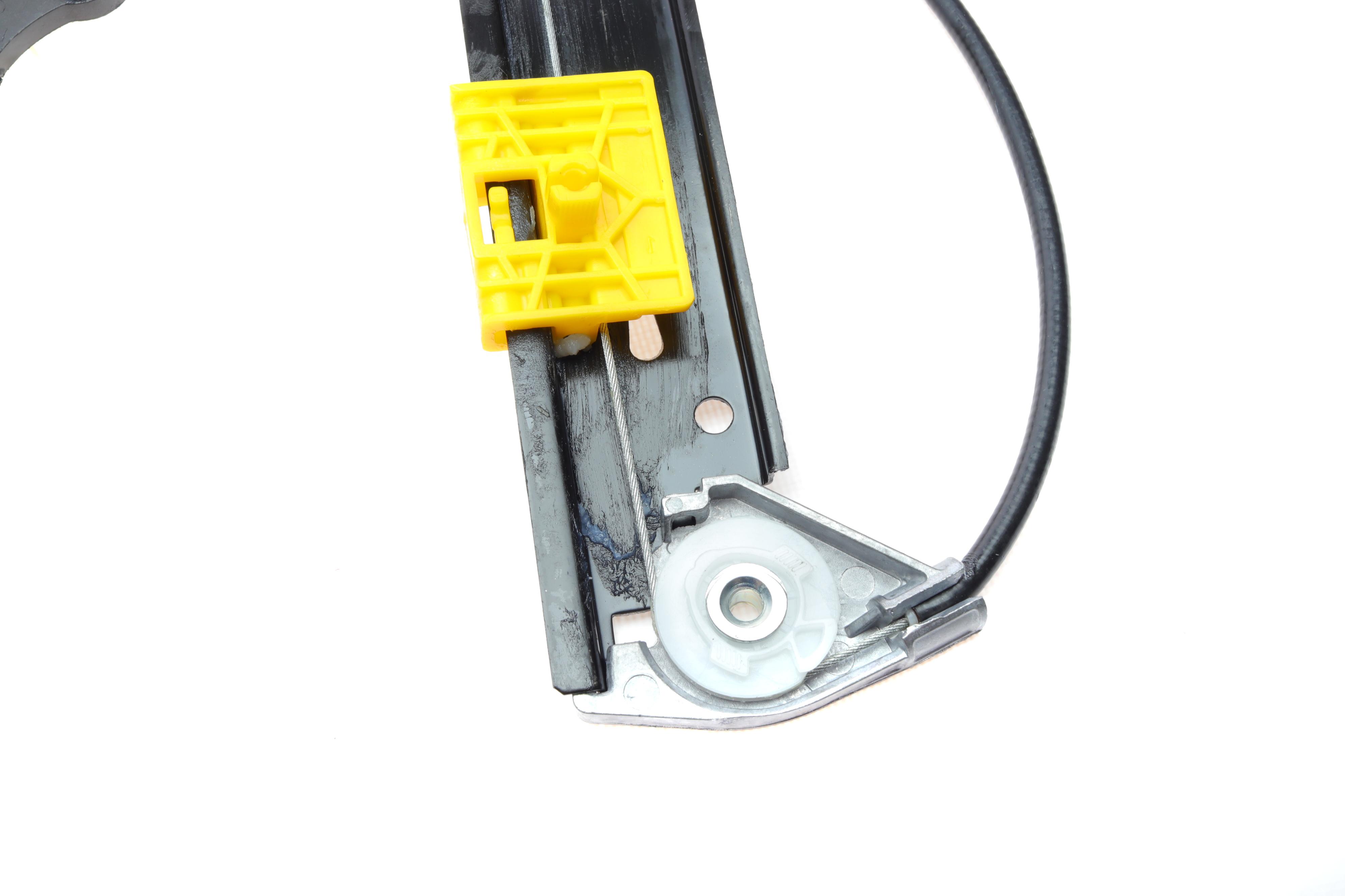 Склопідіймач (передній) Porsche Cayenne/VW Touareg 02-10 (L) (електро) (без моторчика)