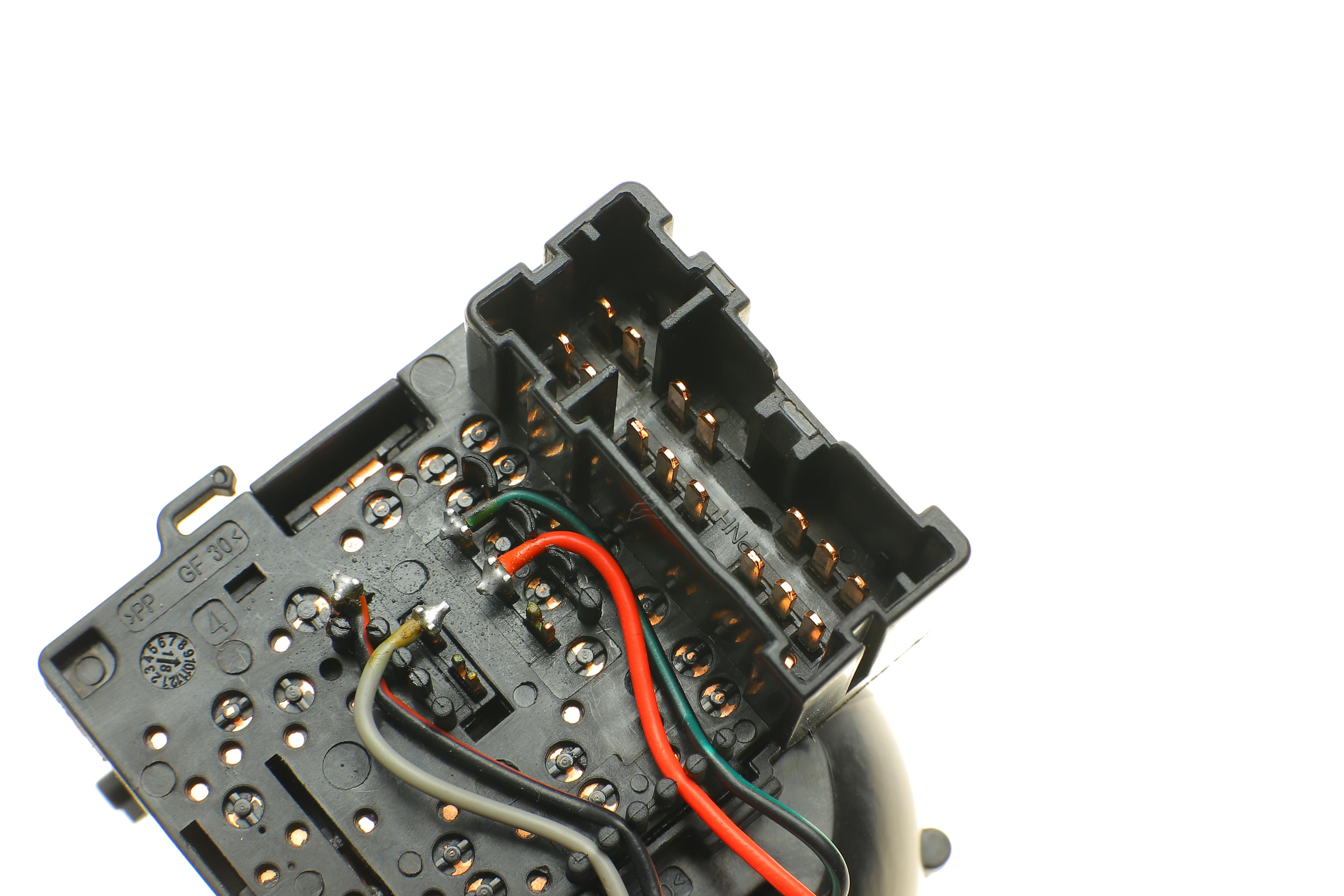 Перемикач підрульовий Renault Duster/Dacia Dokker 11- (повороти/світло/туманки зад./сигнал)