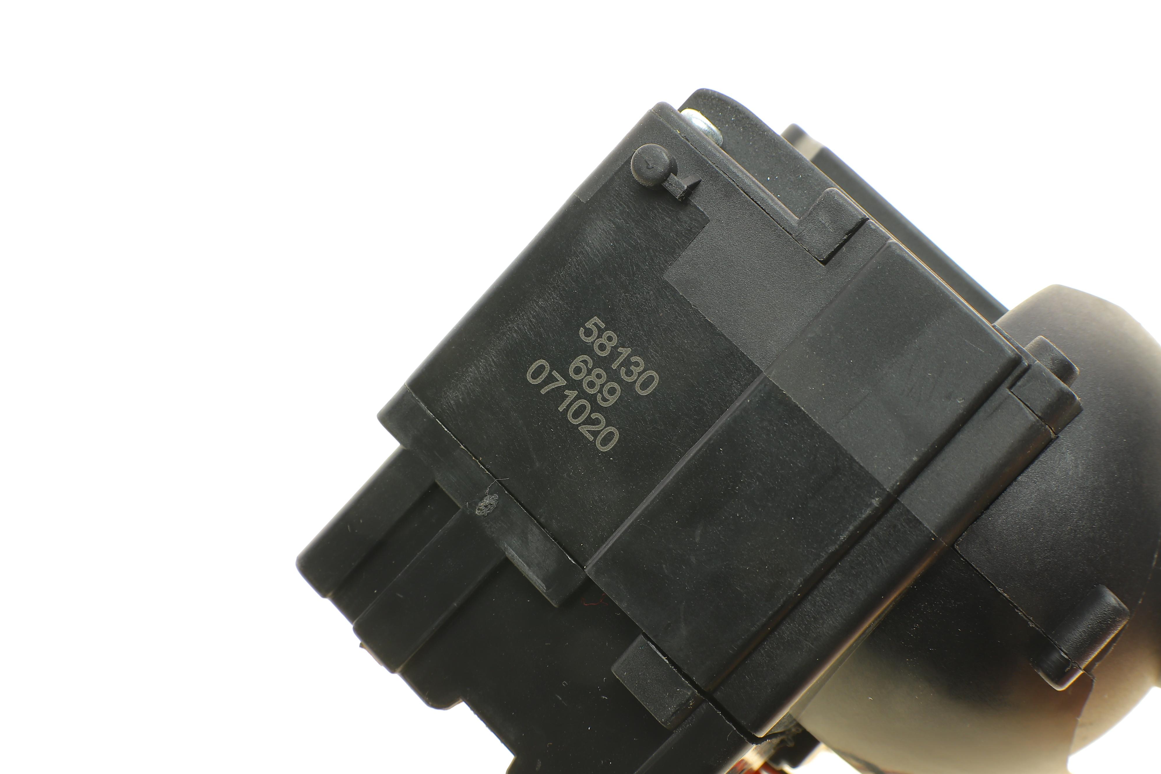 Перемикач підрульовий Renault Duster/Dacia Dokker 11- (повороти/світло/туманки зад./сигнал)