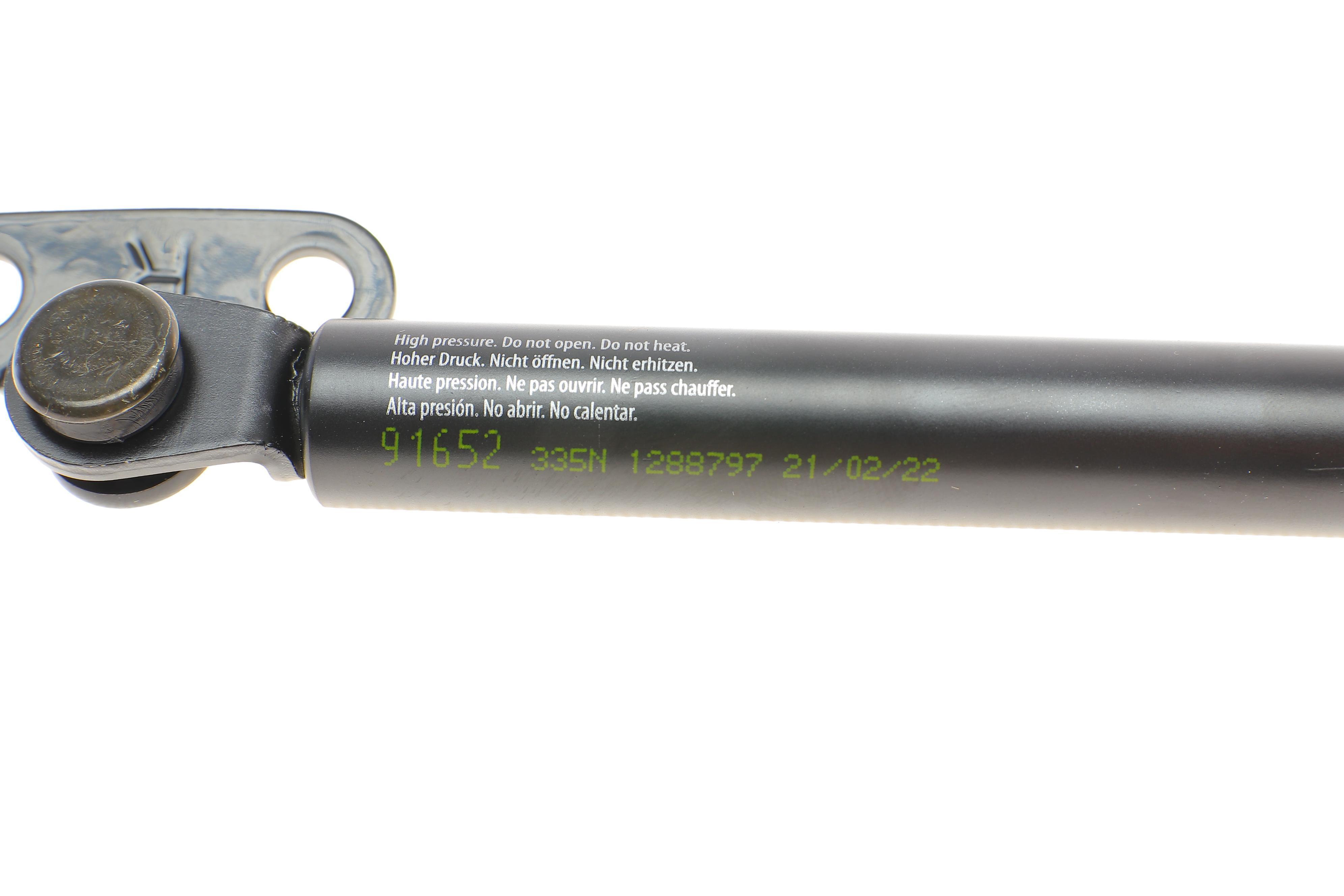 Амортизатор кришки багажника Toyota Land Cruiser 100 98-07 (всюдихід)/Lexus LX 470 98-08 (R) (SUV)