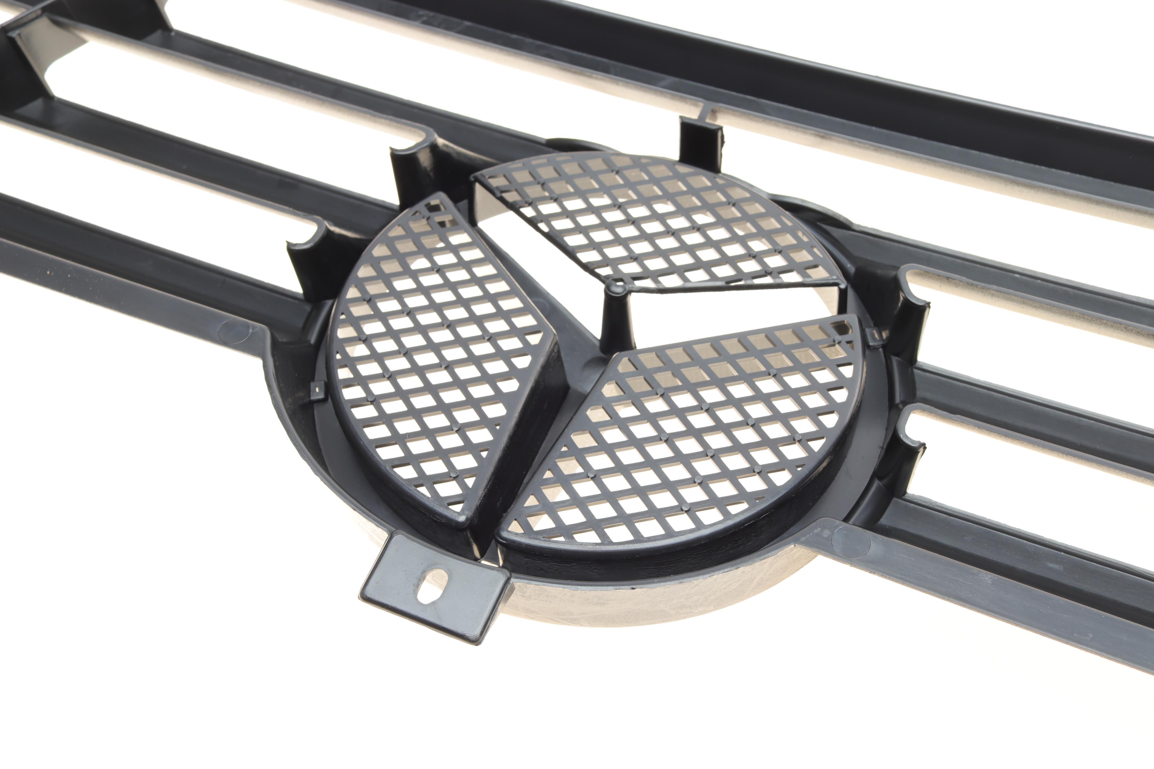 Решітка радіатора MB Sprinter CDI 00-03