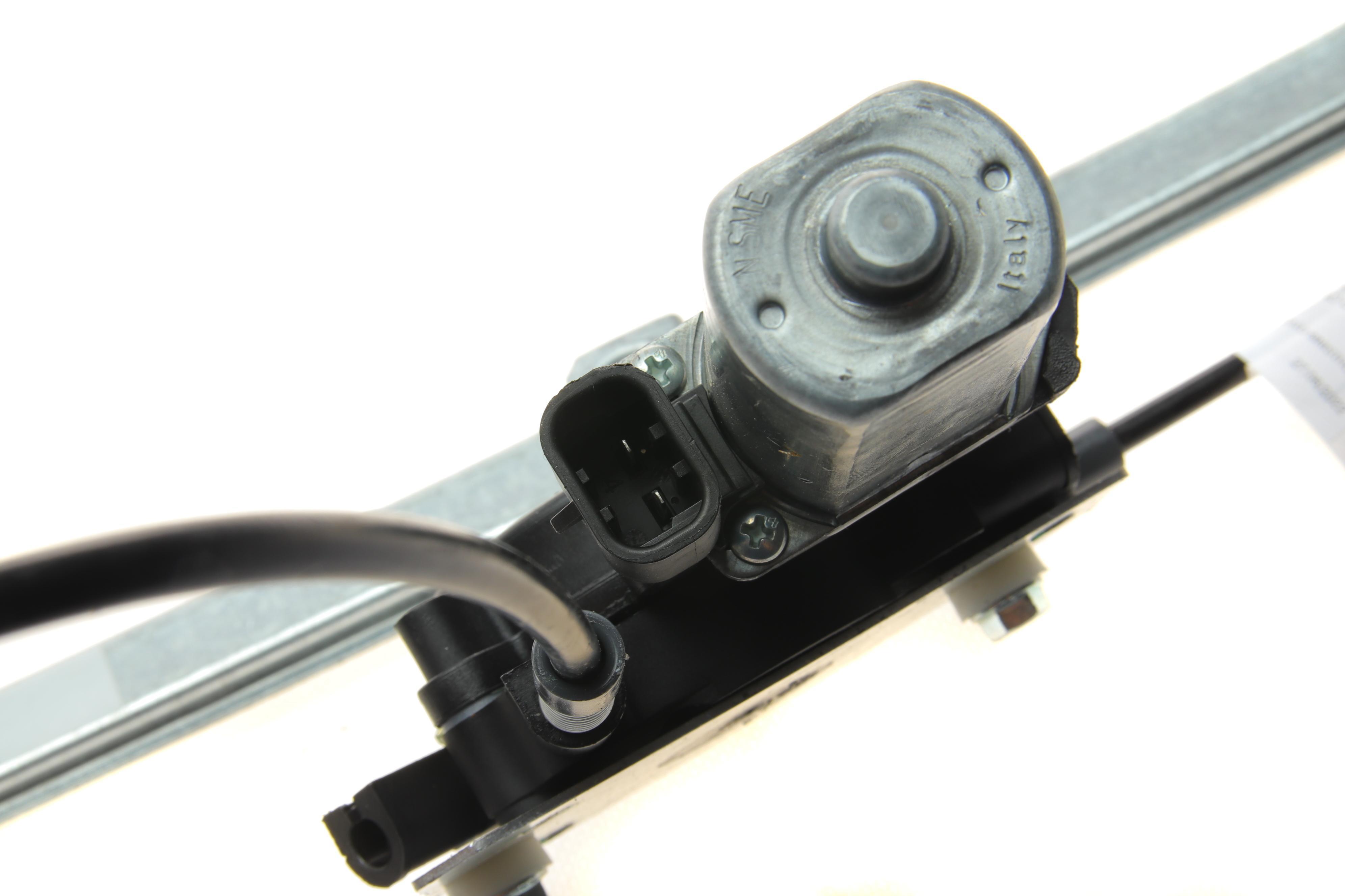 Склопідіймач (передній) VW T4 90-03 (L) (електро) (з моторчиком)