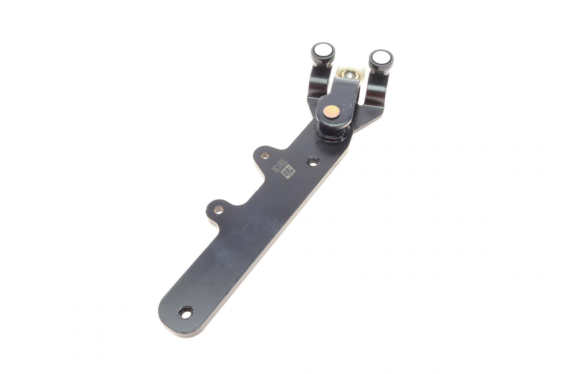 Ролик дверей (бічних/нижній) Fiat Doblo 10- (R) (з кронштейном)