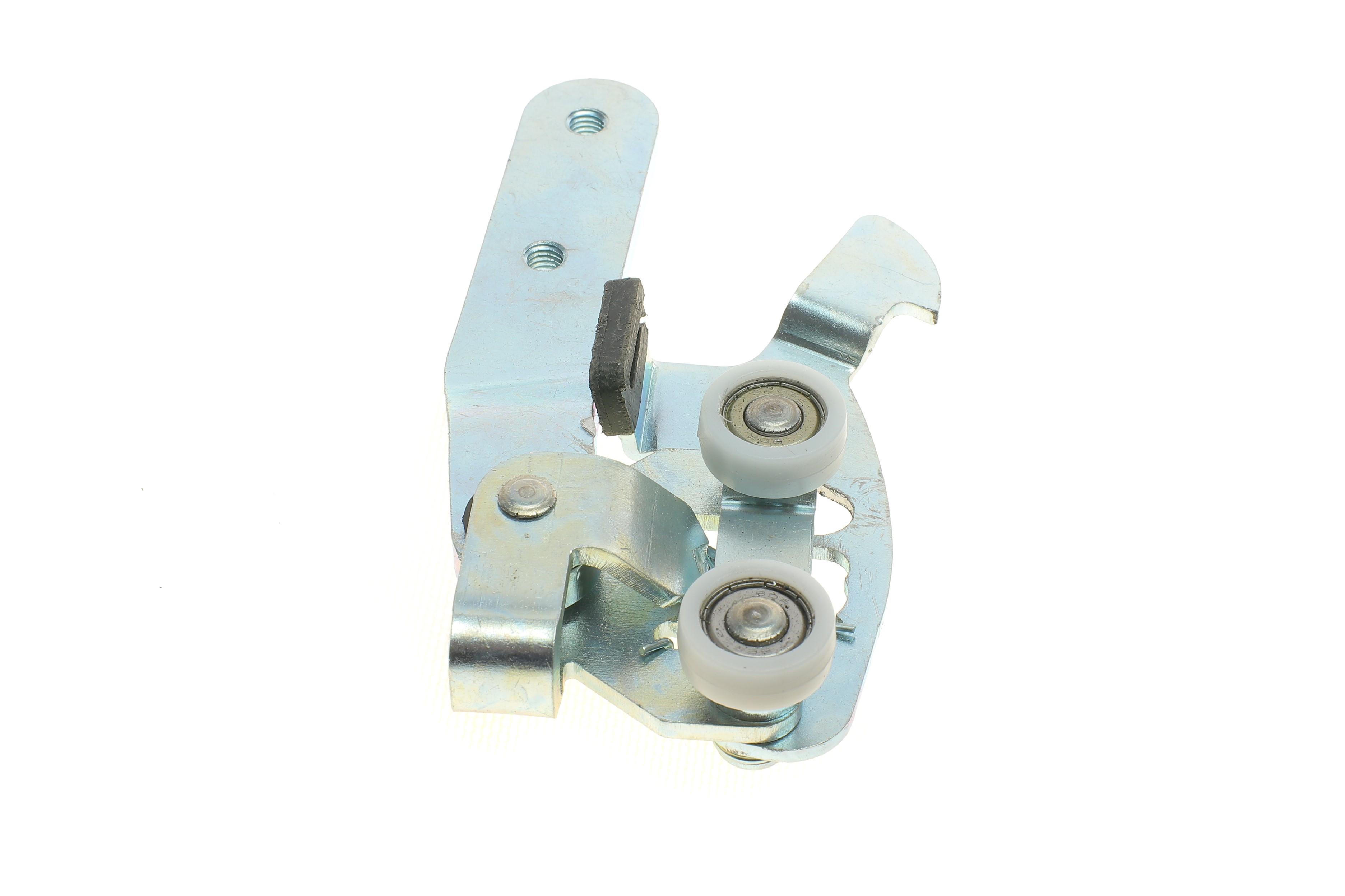 Ролик дверей (бічних/нижній) Fiat Ducato/Peugeot Boxer 02-06 (з кронштейном) (1352231080)