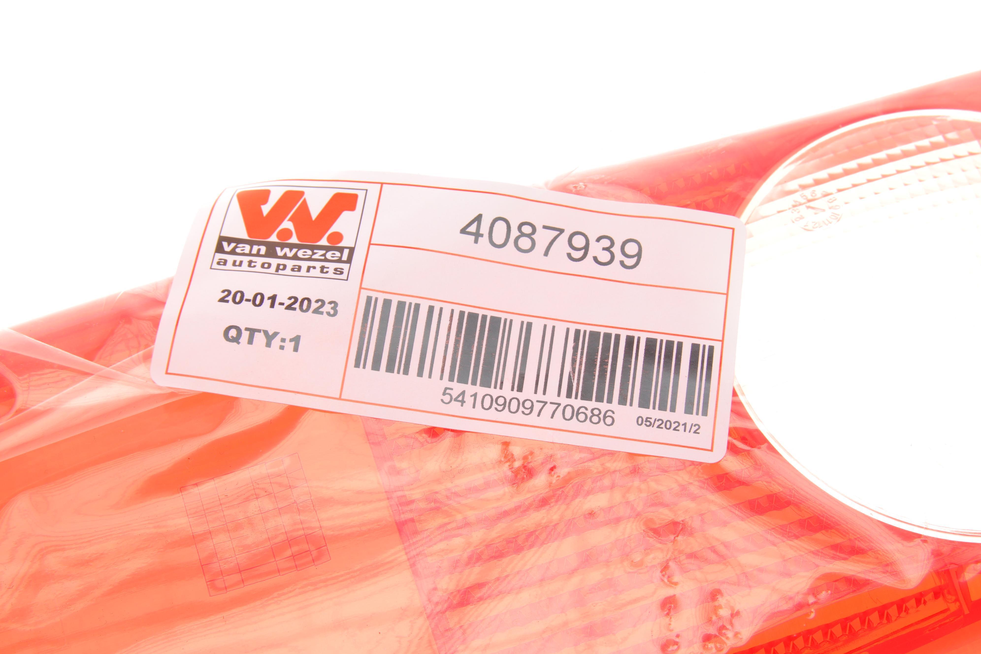 Скло ліхтаря (заднього) Citroen Jumper/Peugeot Boxer 2.2/3.0 HDi 06- (розсіювач) (без плати)