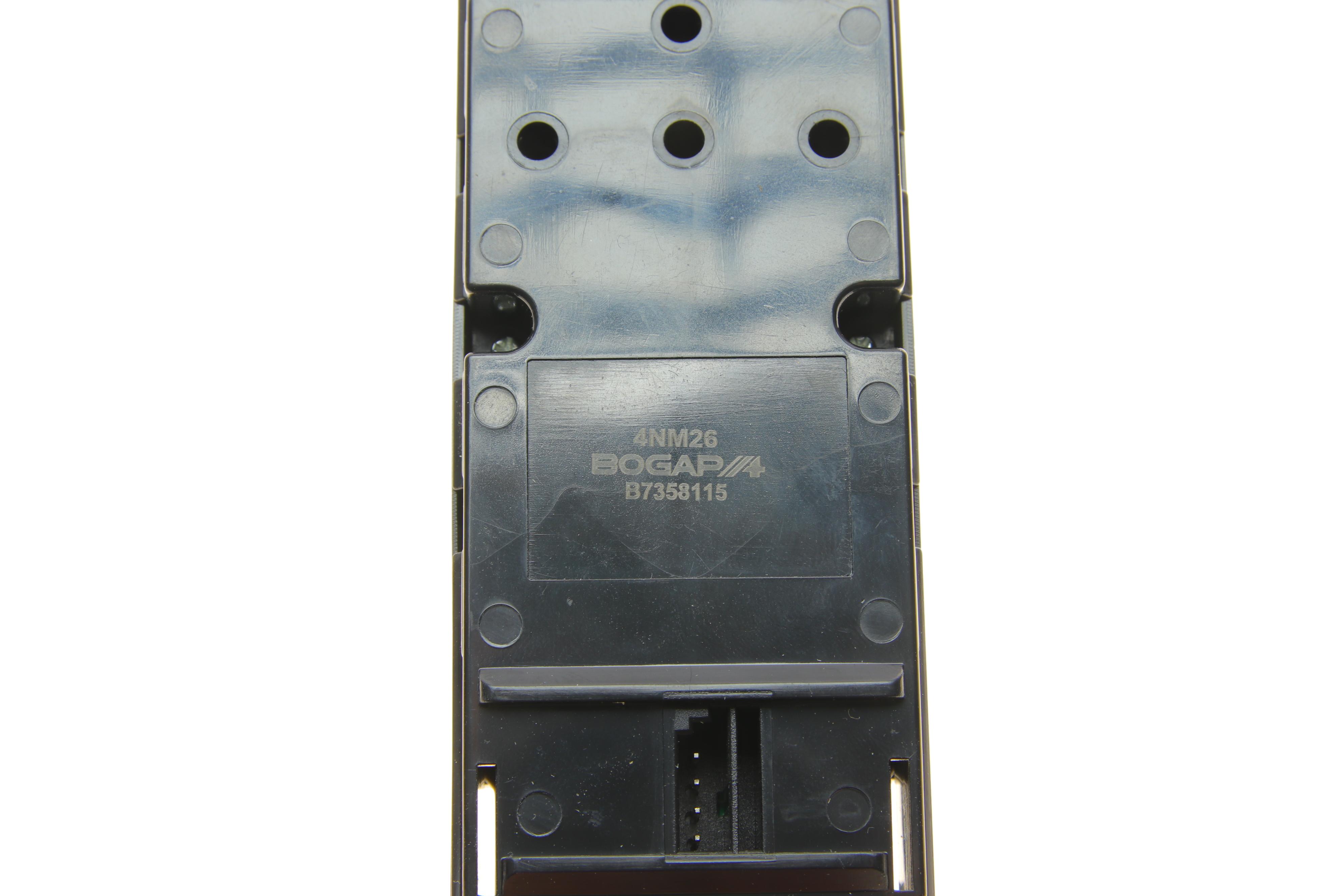 Кнопка склопідіймача (L) BMW 5 (E60) 03-10 M47/M54/M57/N43/N46/N52/N53/N62 (блок)