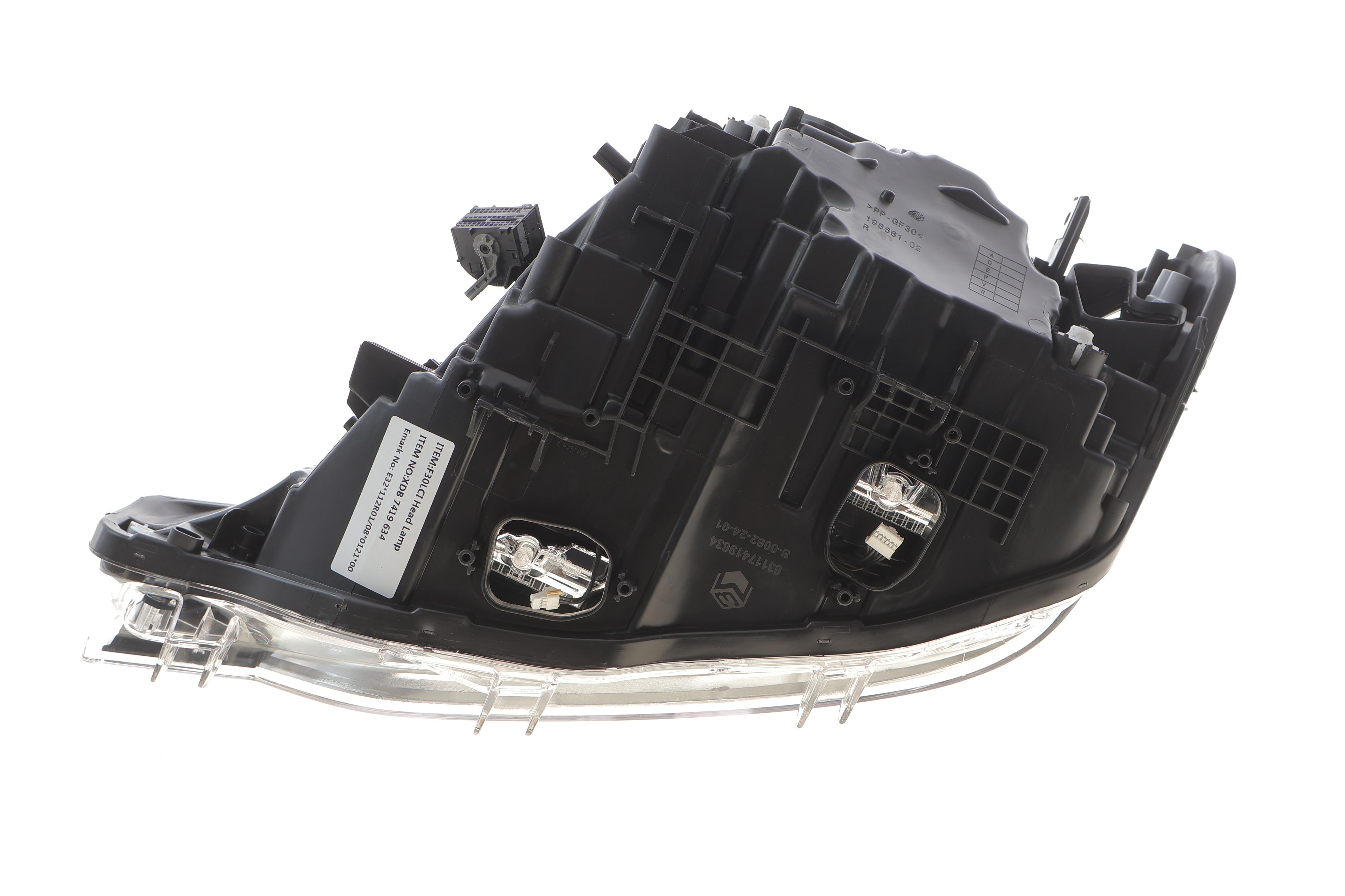 Фара (R) BMW 3 (F30/F80) 11-18 (LED)