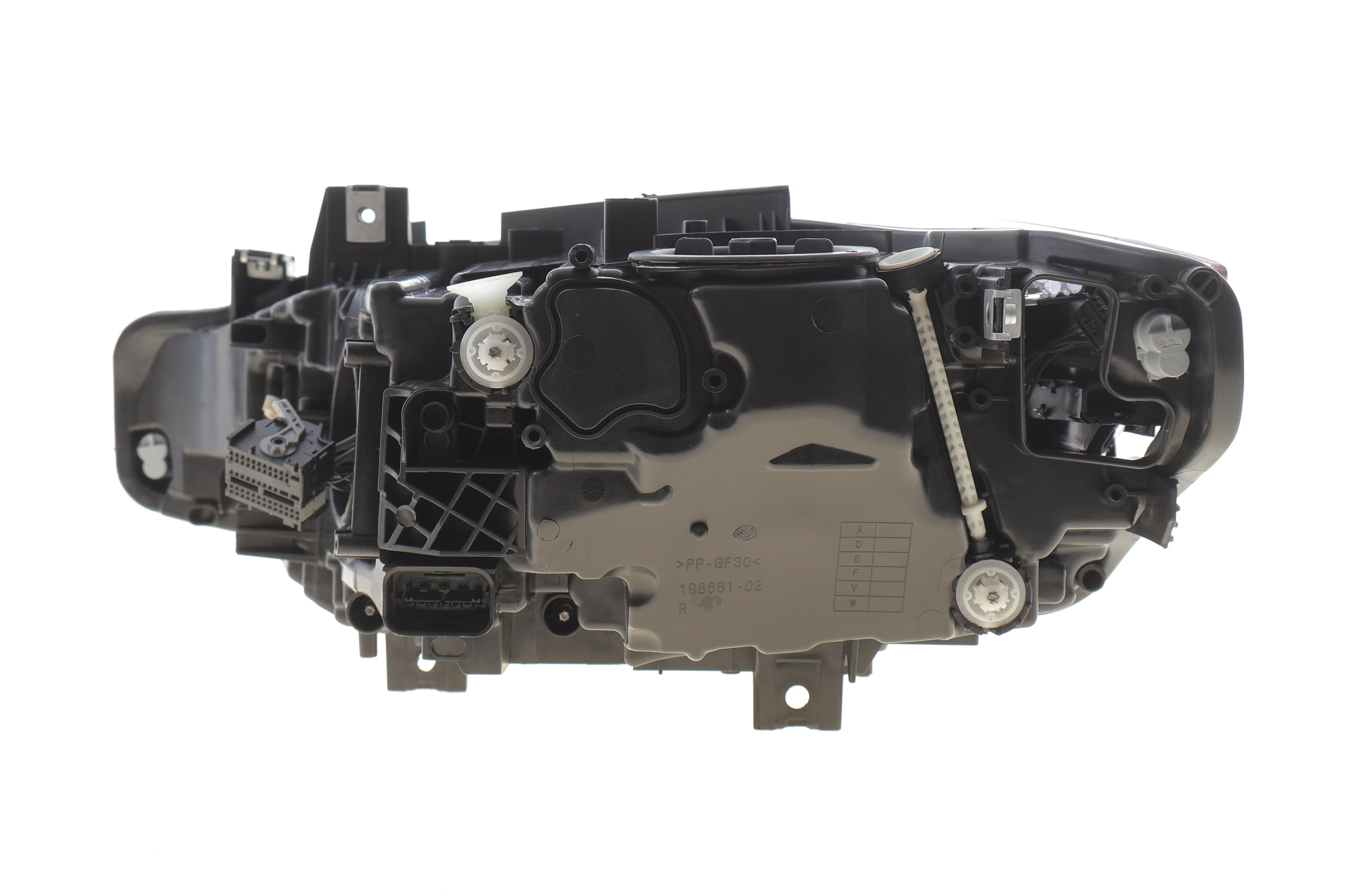 Фара (R) BMW 3 (F30/F80) 11-18 (LED)