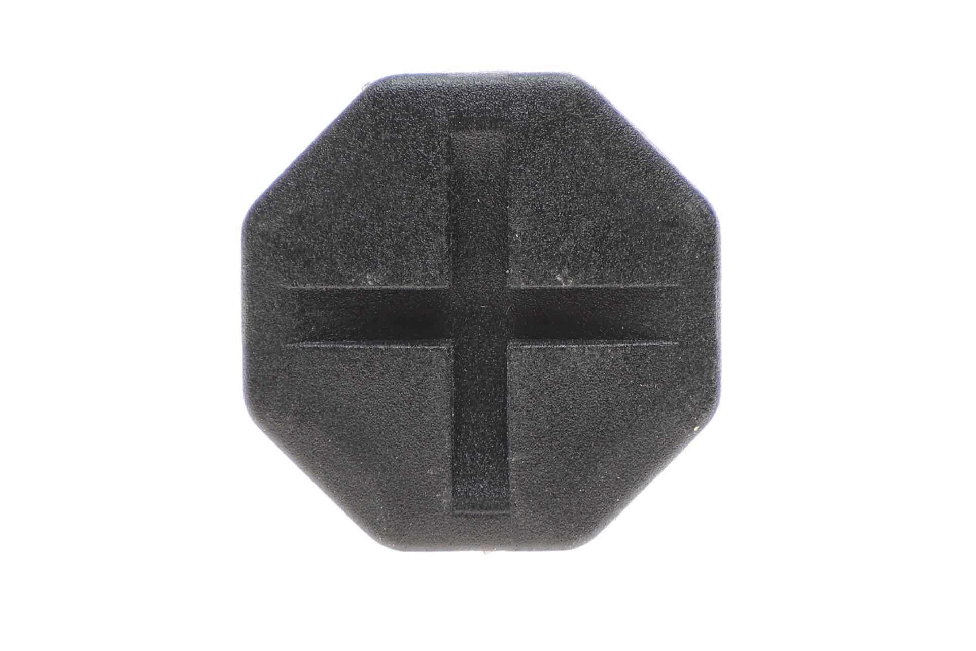 Кліпса кріплення обшивки Audi A6 00-11