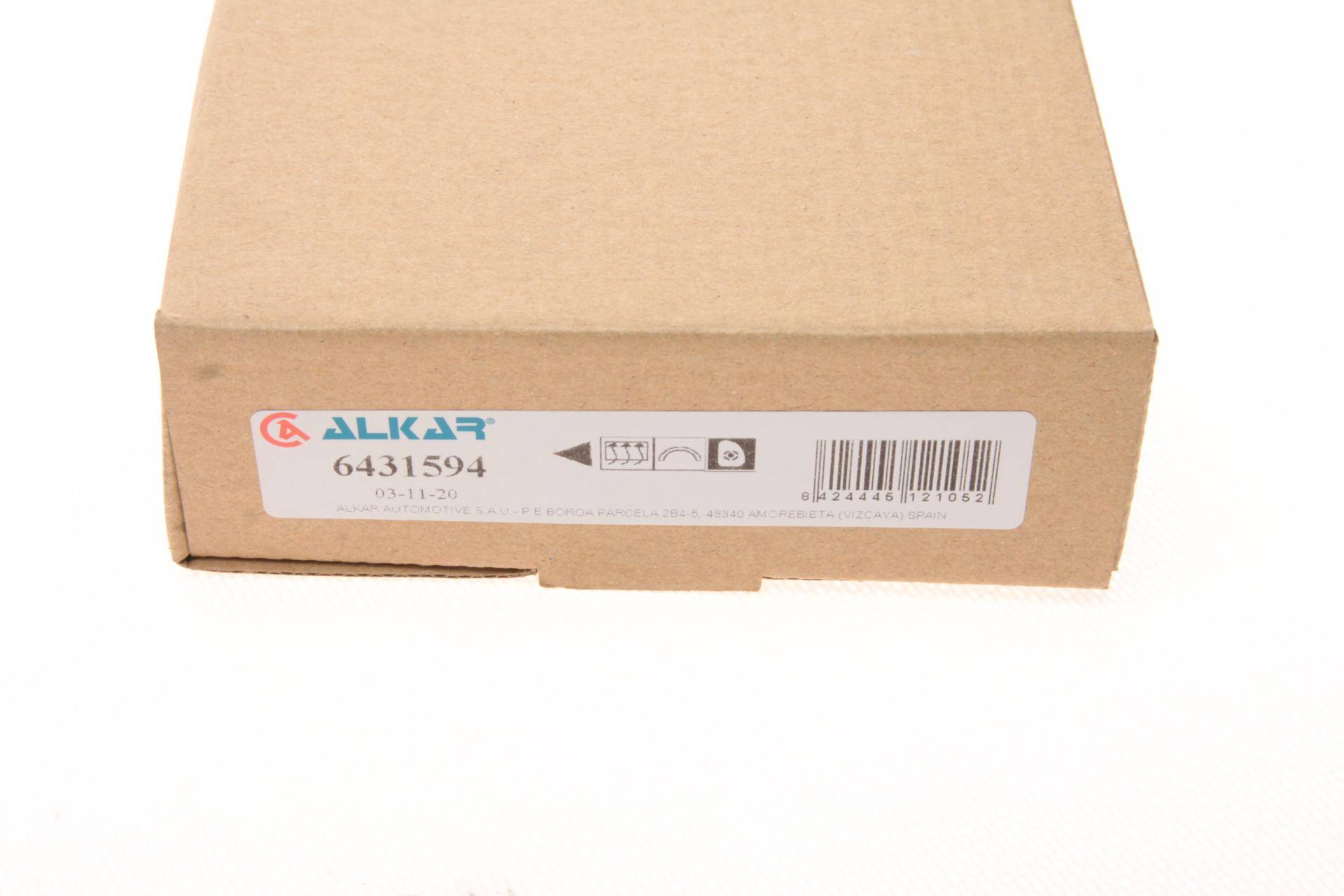 Скло дзеркала (з підігрівом) Renault Duster 13-/Logan 12- (L)