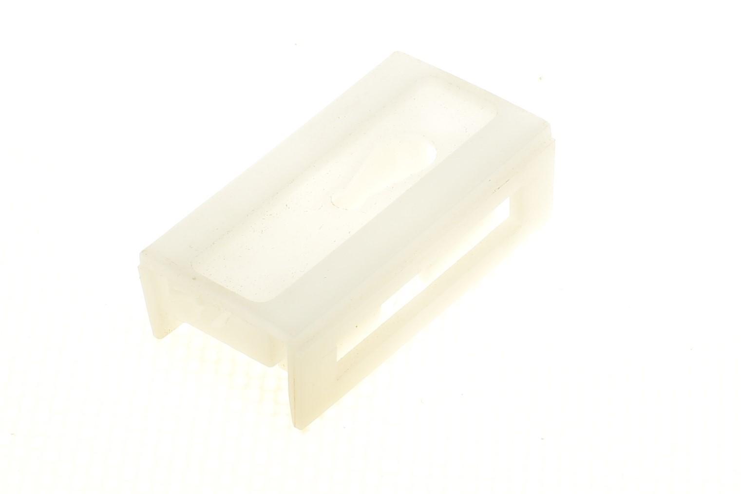 Кріплення планки скла лобового MB Vito (W638) 96-03 (L) (білий) (6389840861)