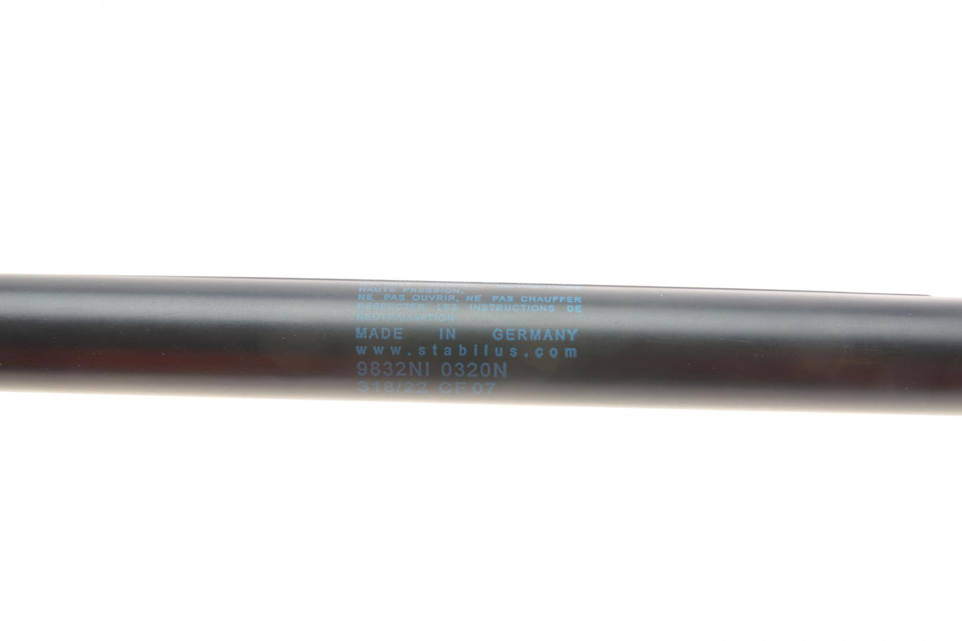 Амортизатор кришки багажника BMW 3 (E46) 97-05