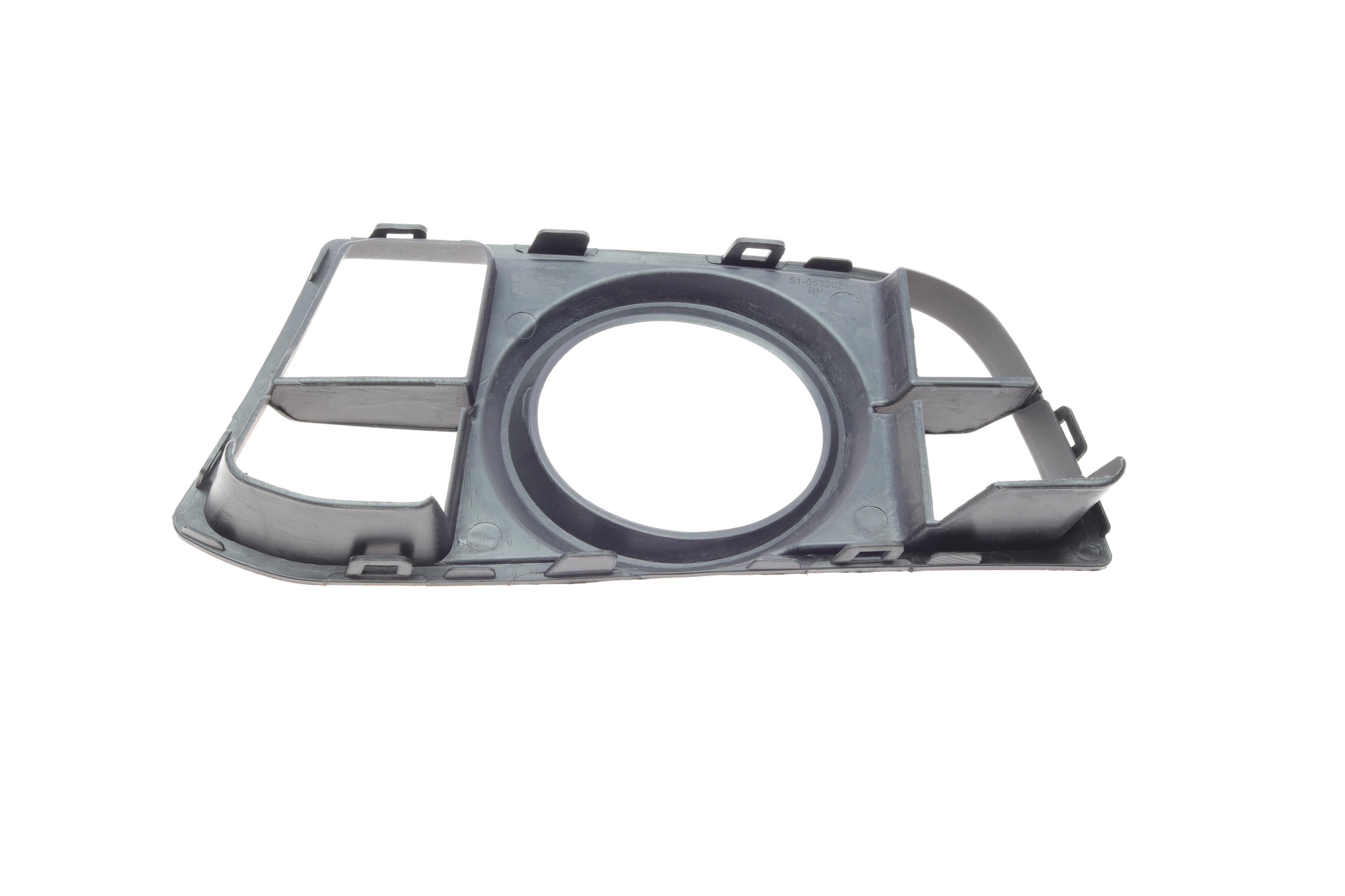 Вставка бампера (під протитуманку) BMW 5 (F10/F11) 09-17 (M-Technic) (R)