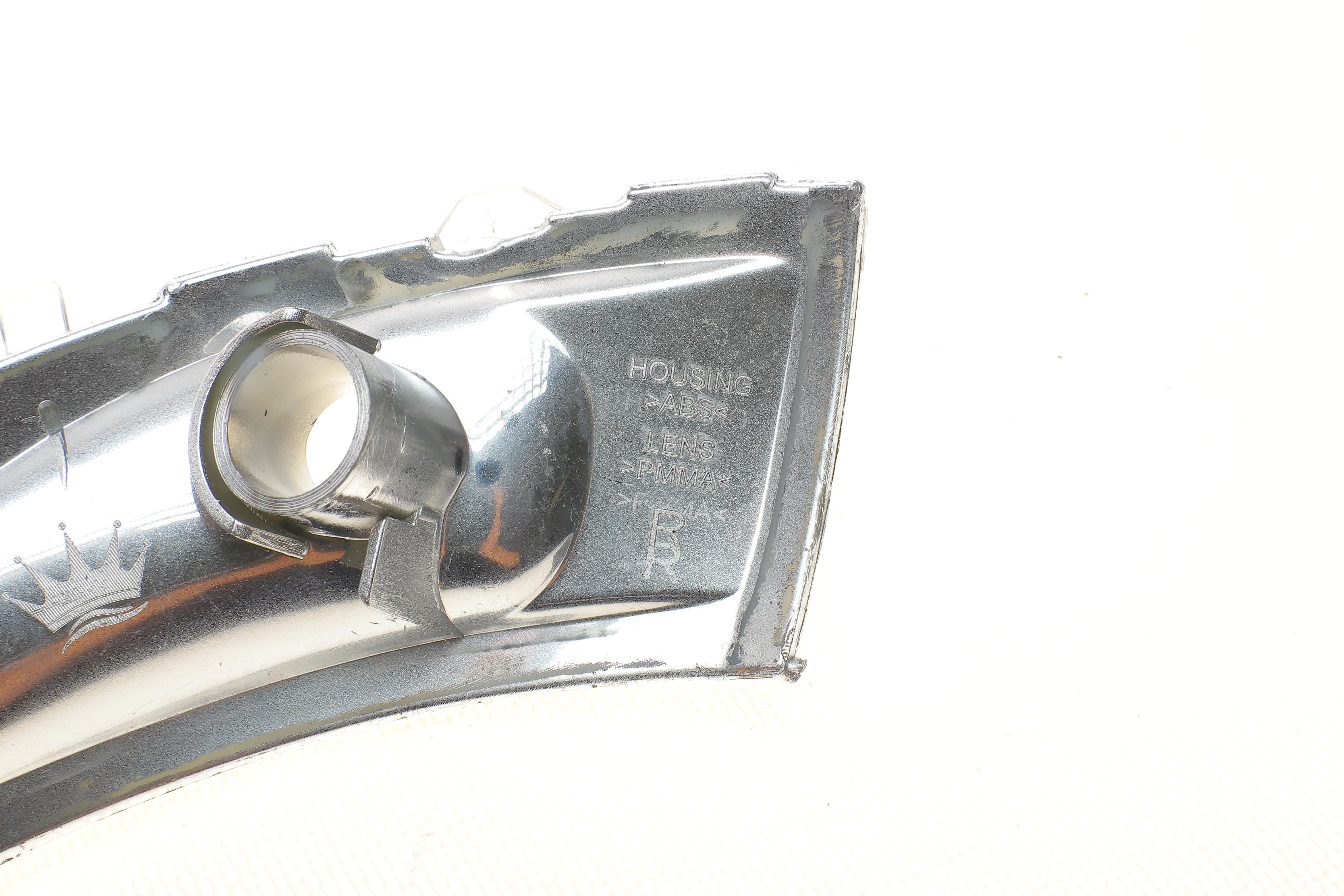 Повторювач повороту на дзеркало Renault Clio 12- (R)