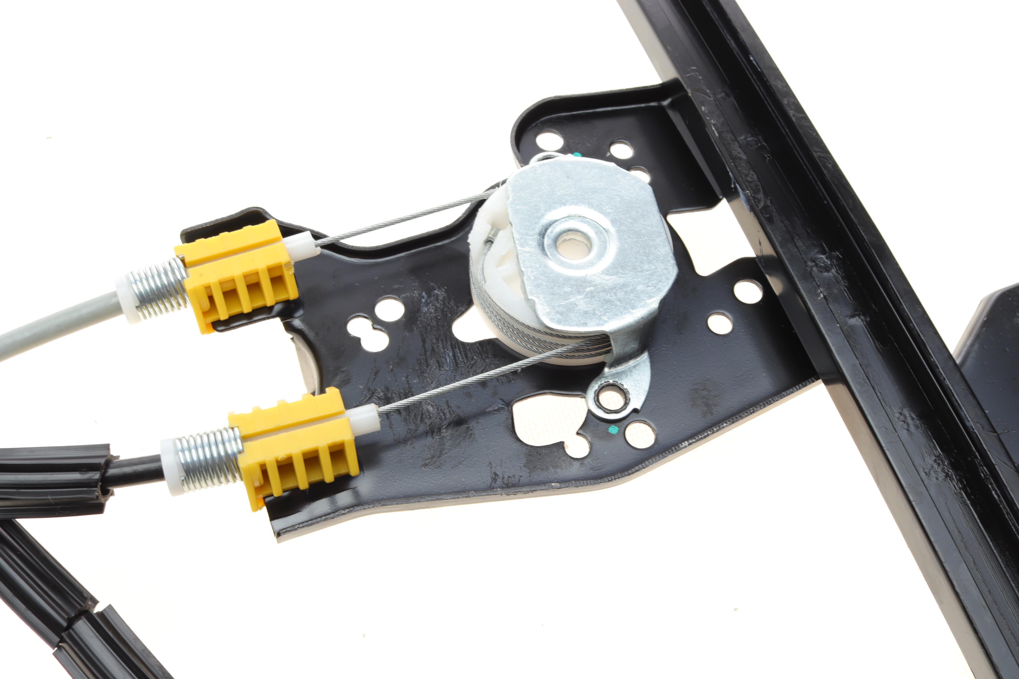 Склопідіймач (передній) Citroen Berlingo/Peugeot Partner 96- (L) (електро) (без моторчика)