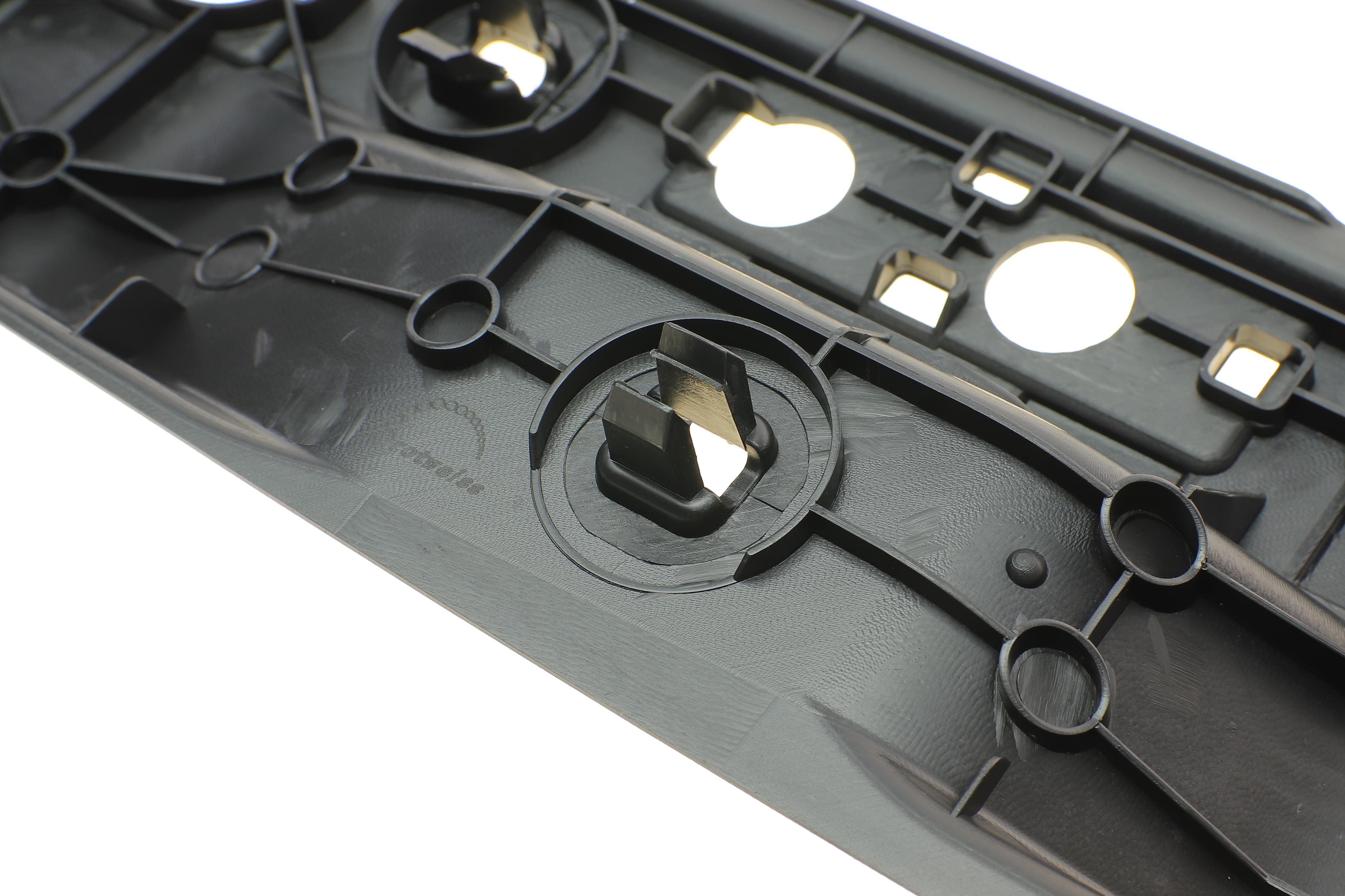 Планка дверей (задній/нижня) MB Sprinter (W906)/VW Crafter 06-