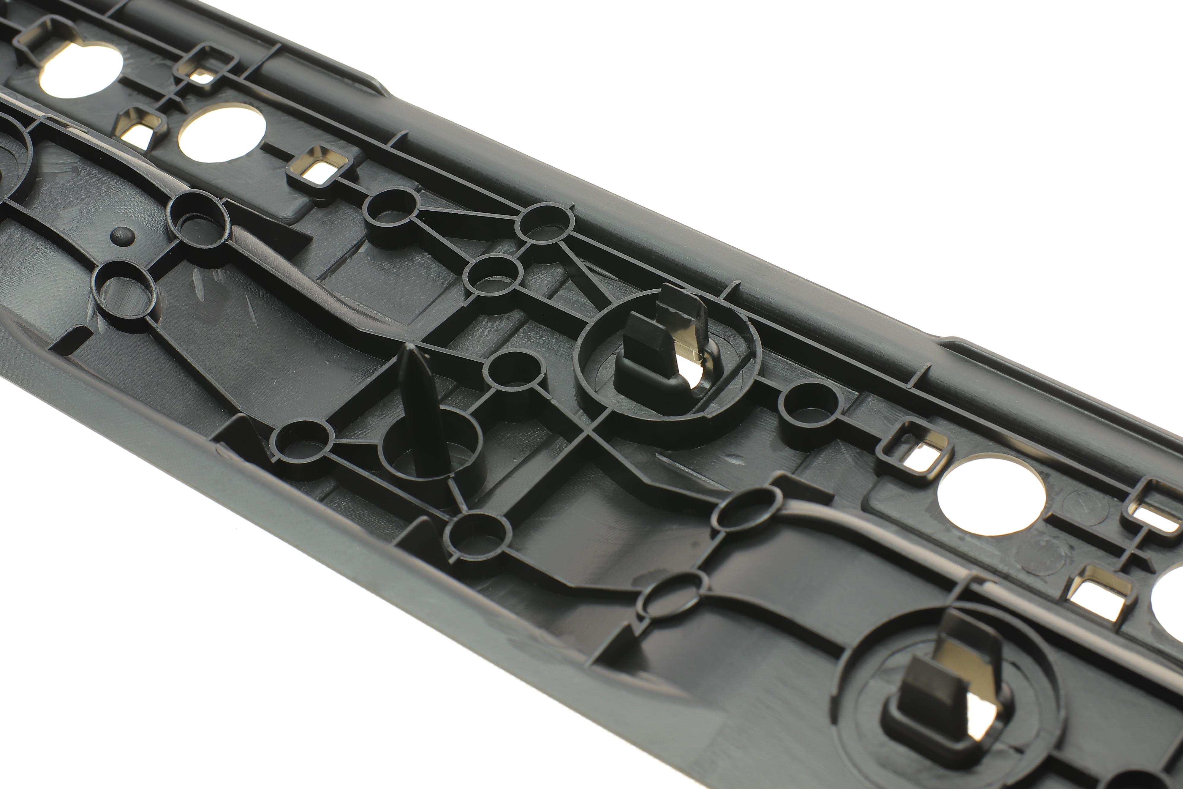 Планка дверей (задній/нижня) MB Sprinter (W906)/VW Crafter 06-