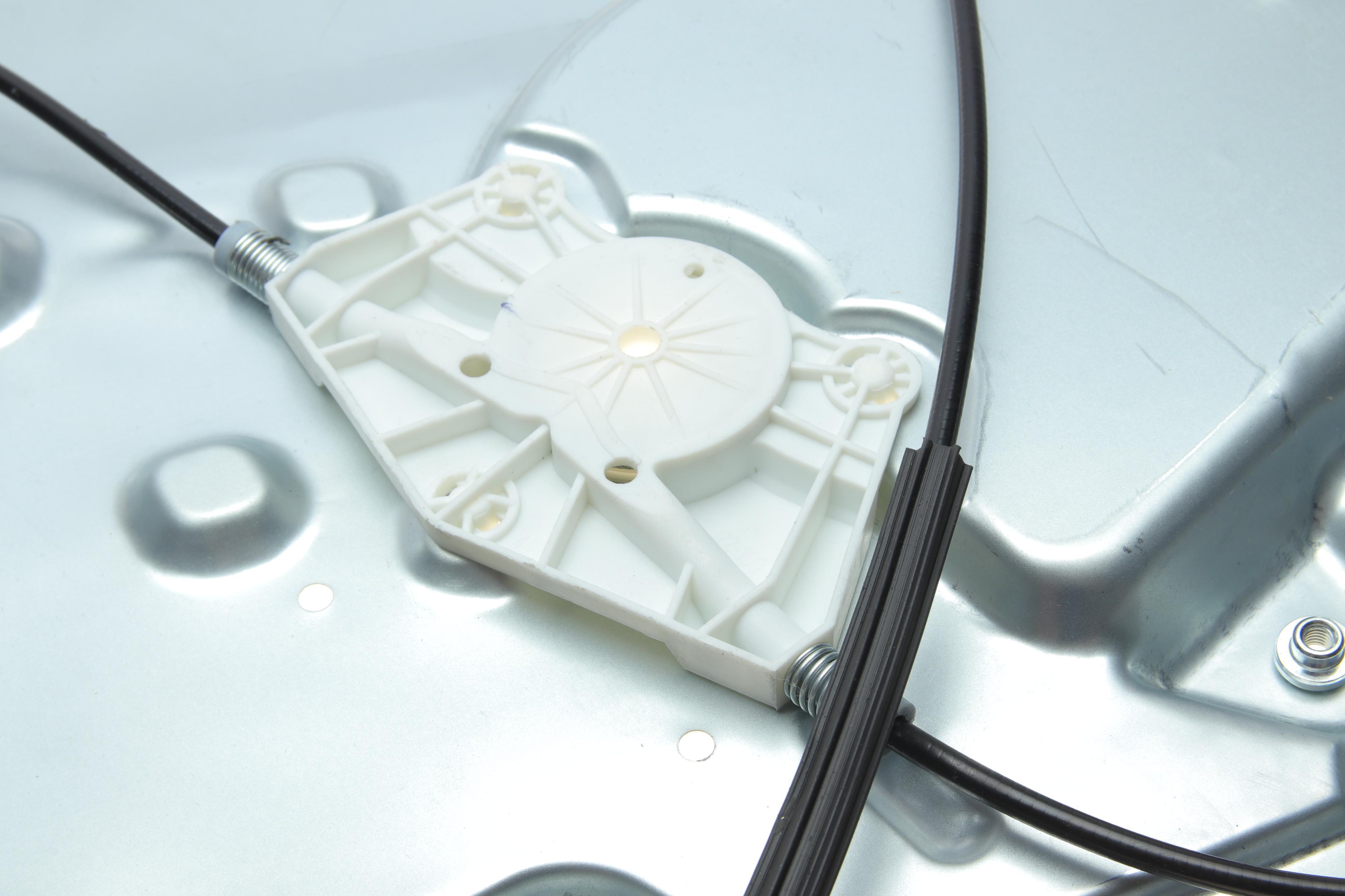 Склопідіймач (передній) Skoda Fabia 99-08 (R) (електро) (без моторчика) (з пластиною)