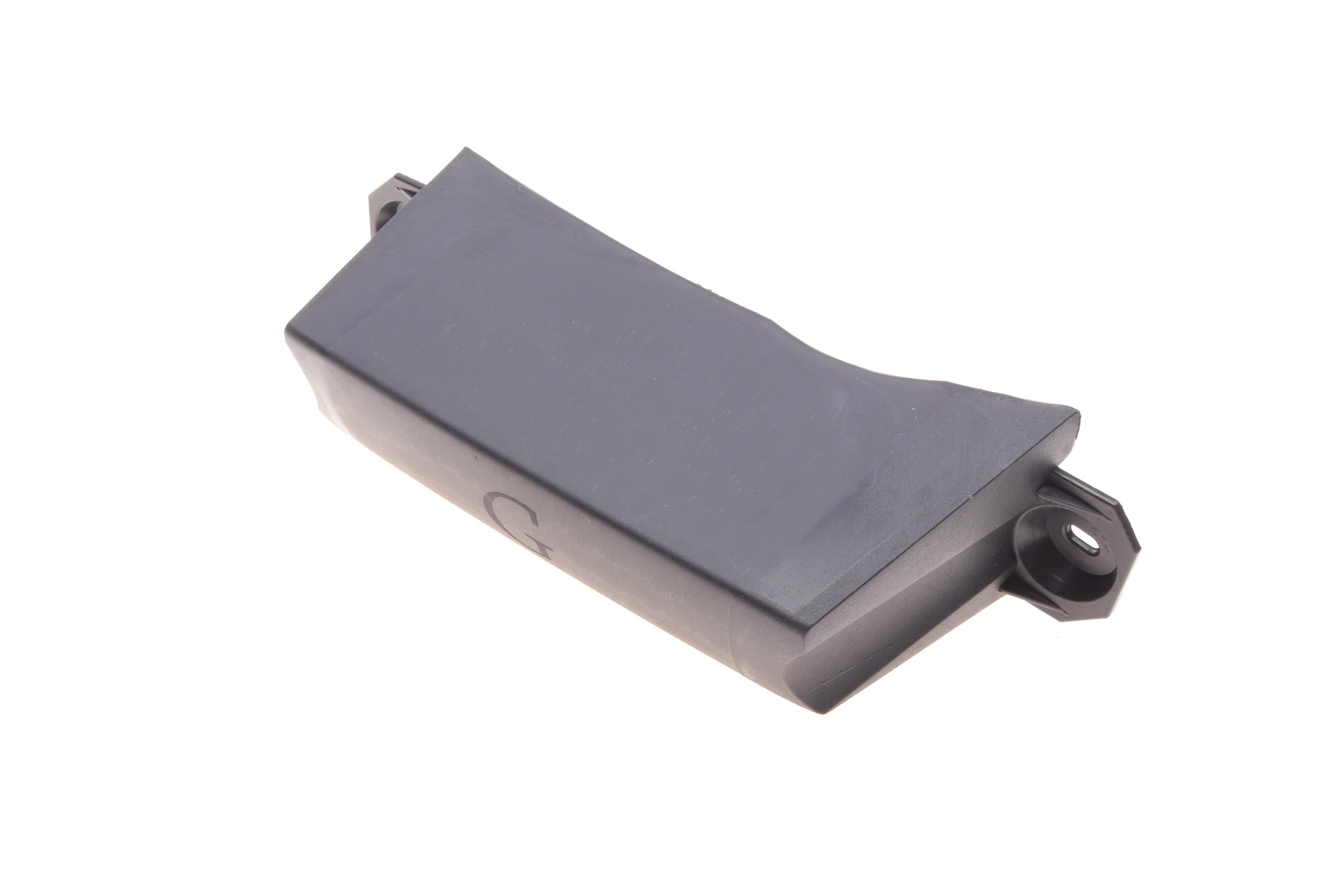 Кронштейн кріплення бампера (заднього/R) Renault Logan/Dacia Logan 12-