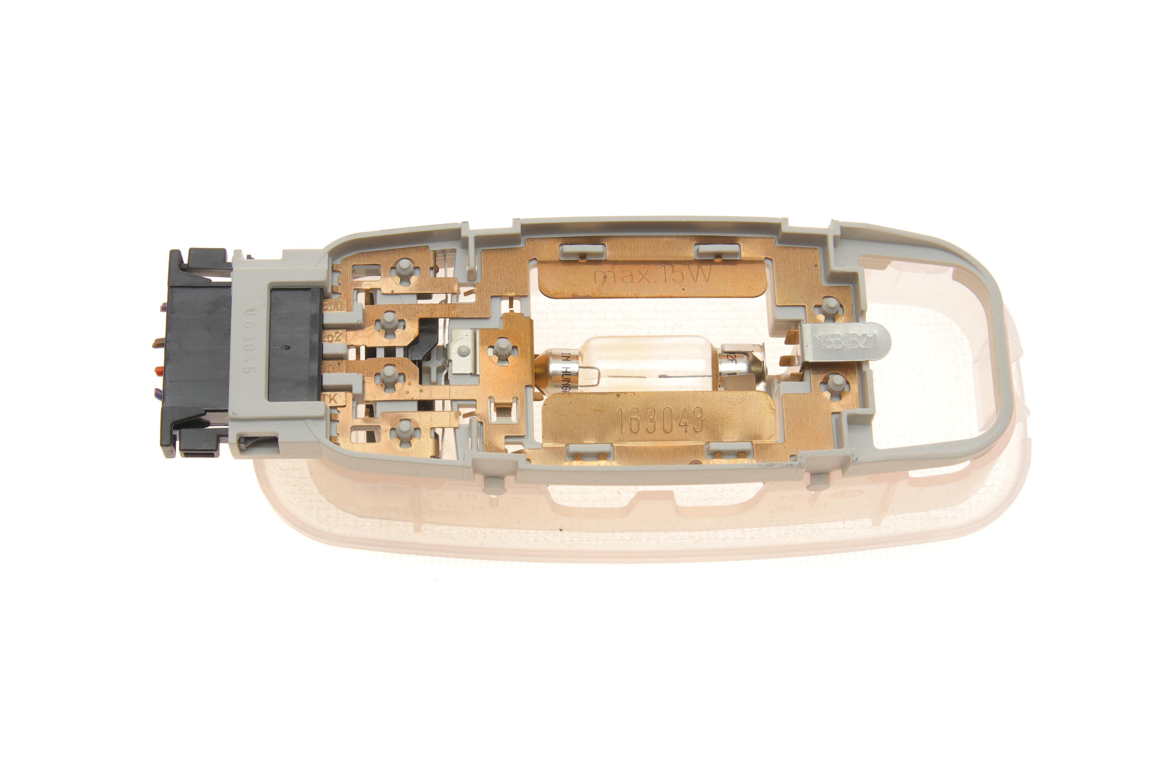 Ліхтар підсвітки грузового отсека MB Sprinter 06- (ззаду)