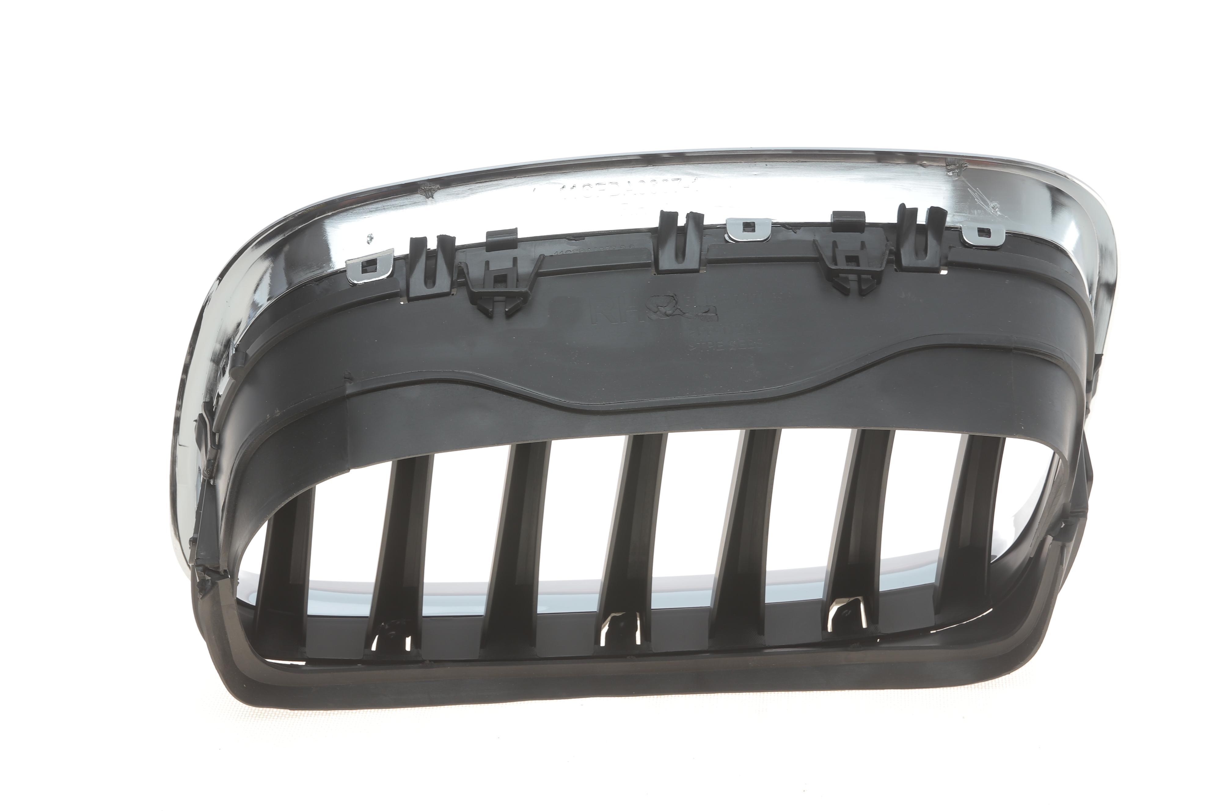 Решітка радіатора BMW X5 (E70)/X6 (E71) 06-14 (R)