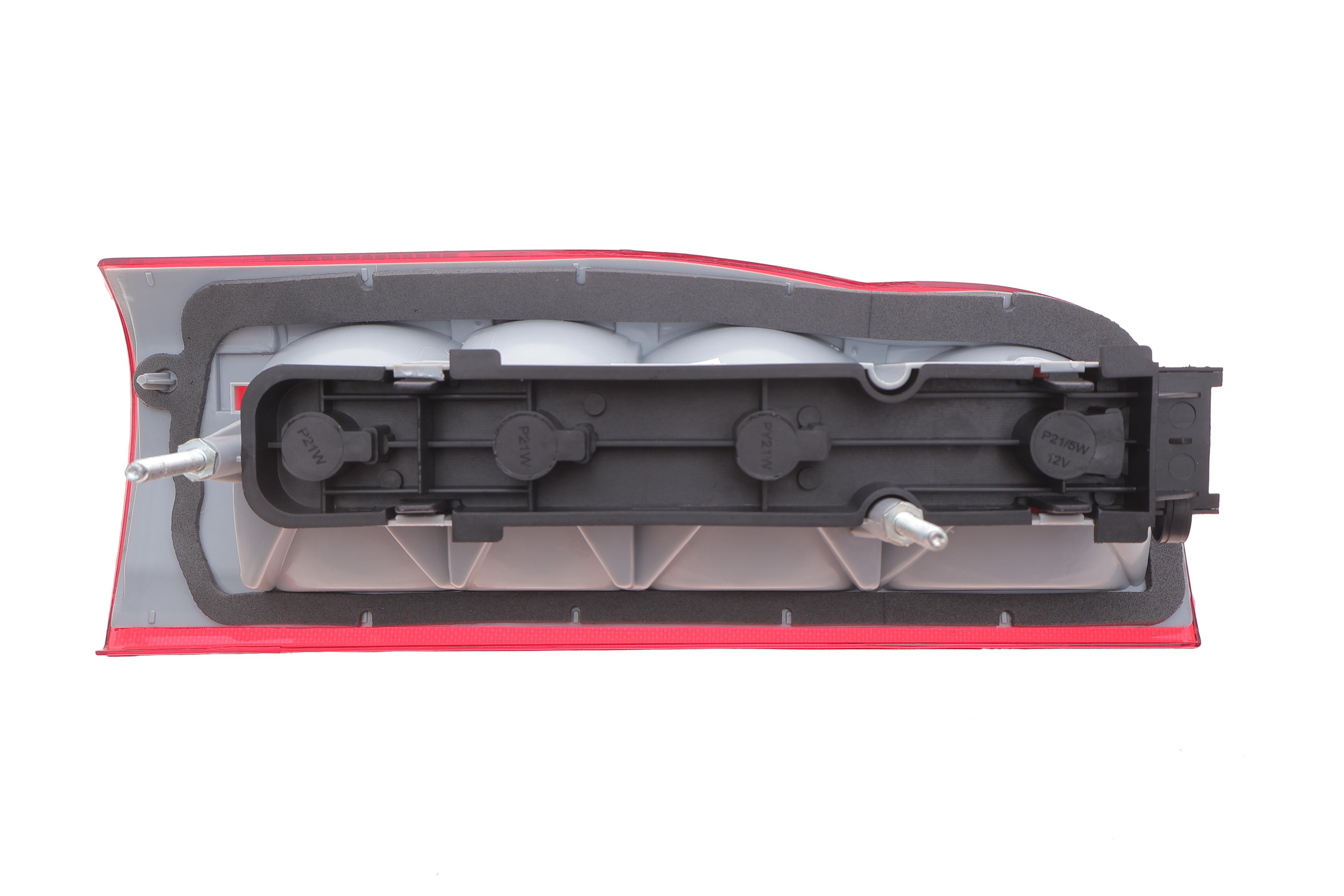 Ліхтар задній Ford Transit 06-13 (R) (з платою)