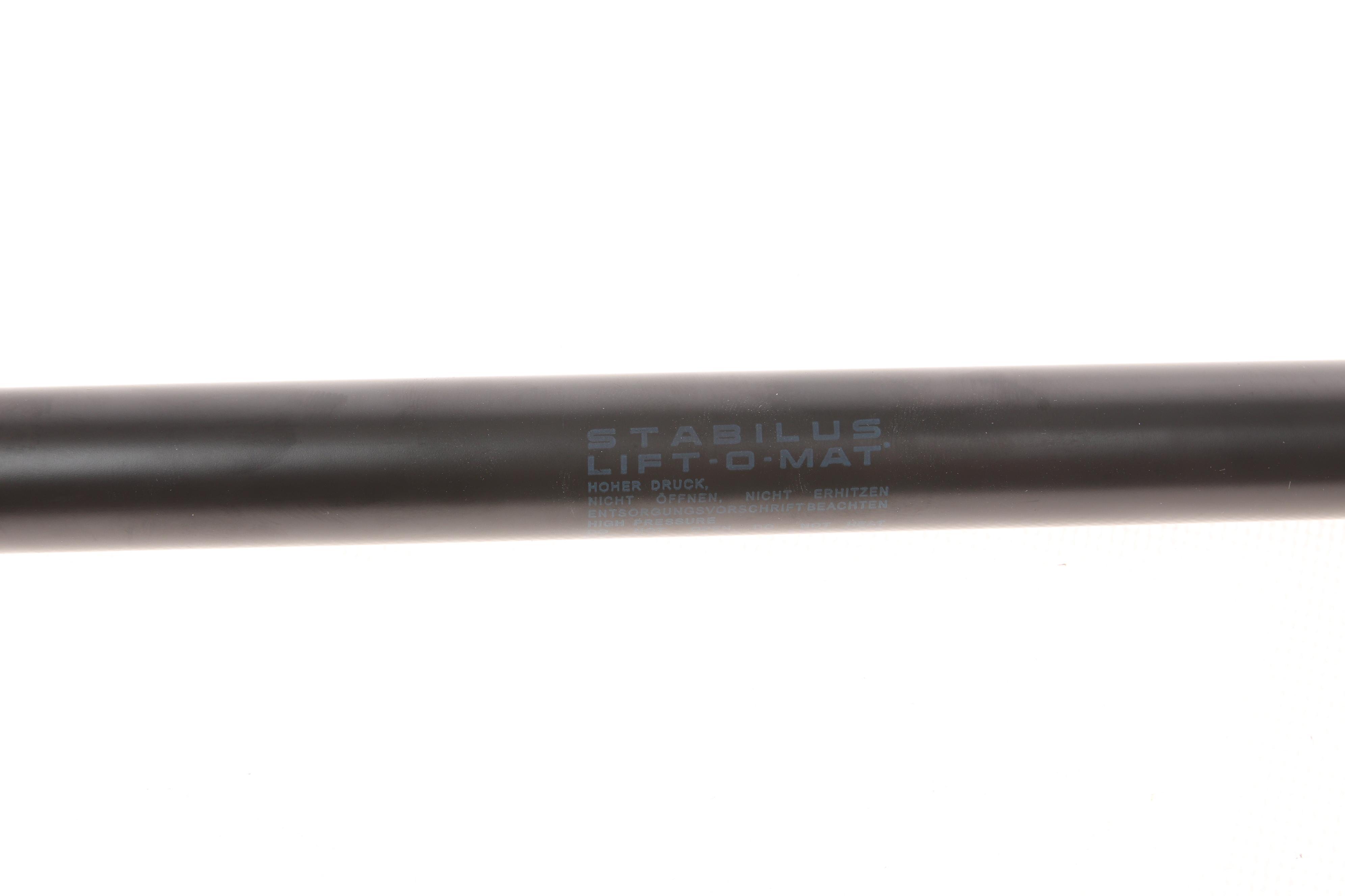 Амортизатор капоту Audi A3 1.2-2.0 TSI/TDI 04-