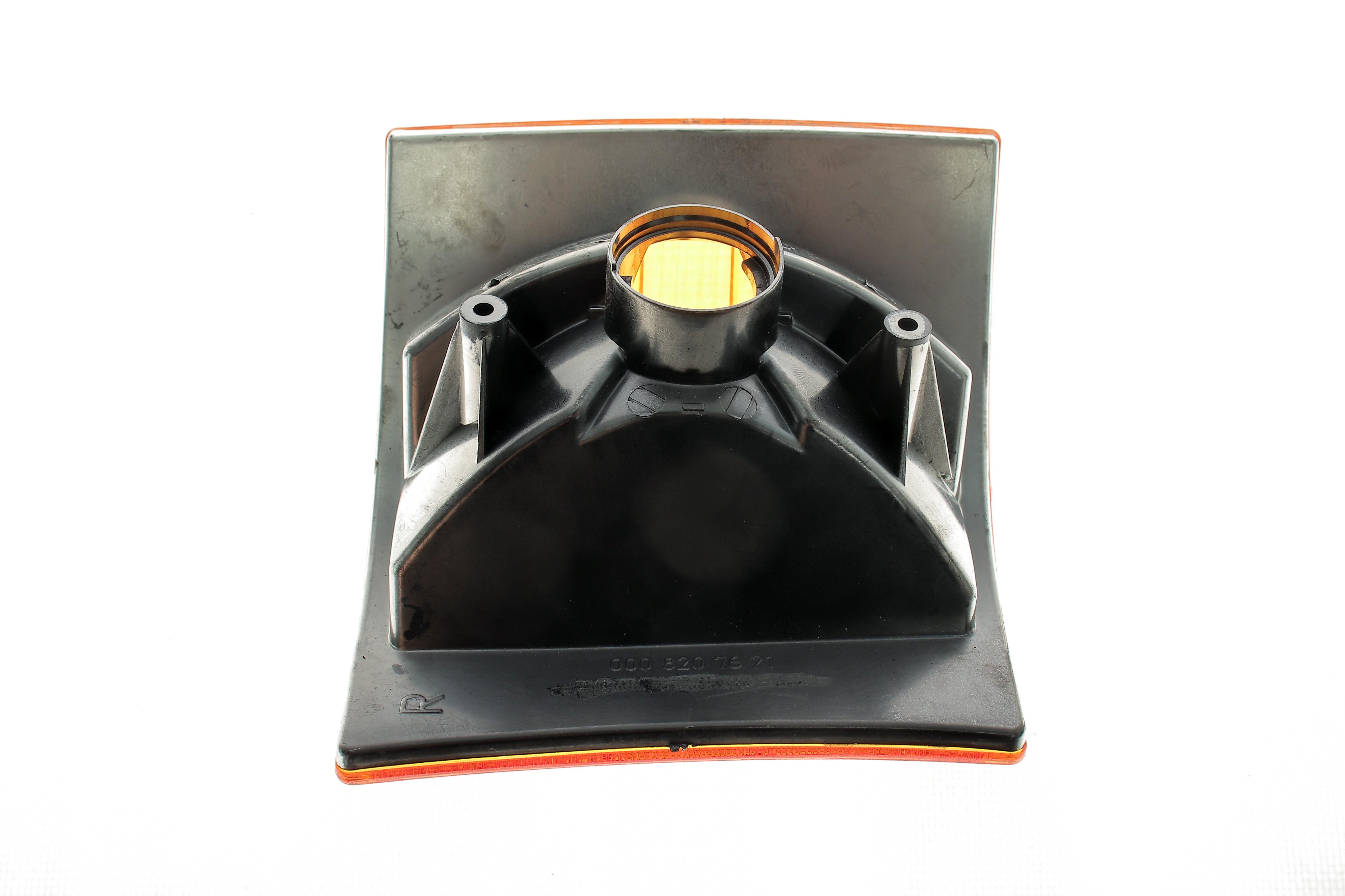 Поворот передній MB 609D (R)