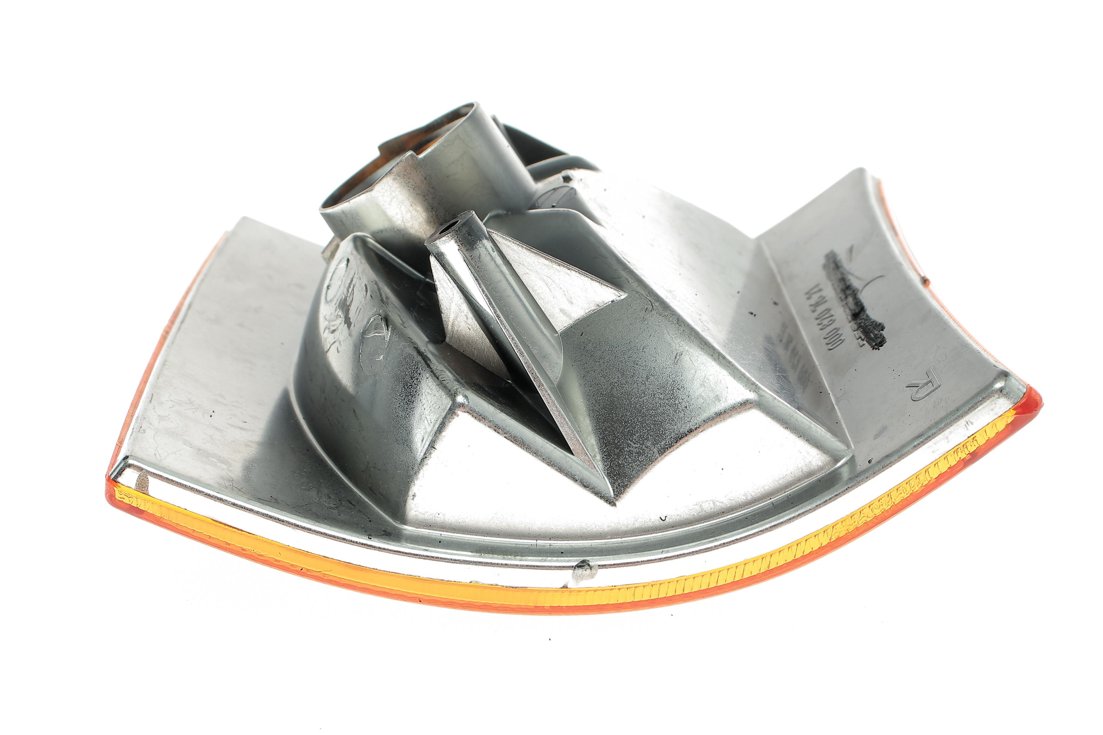 Поворот передній MB 609D (R)