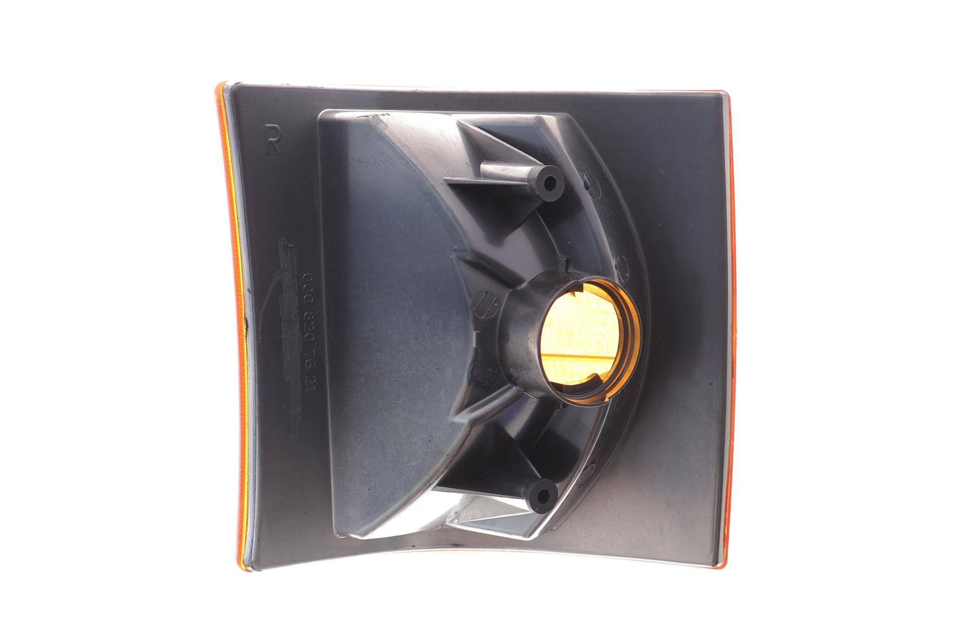 Поворот передній MB 609D (R)