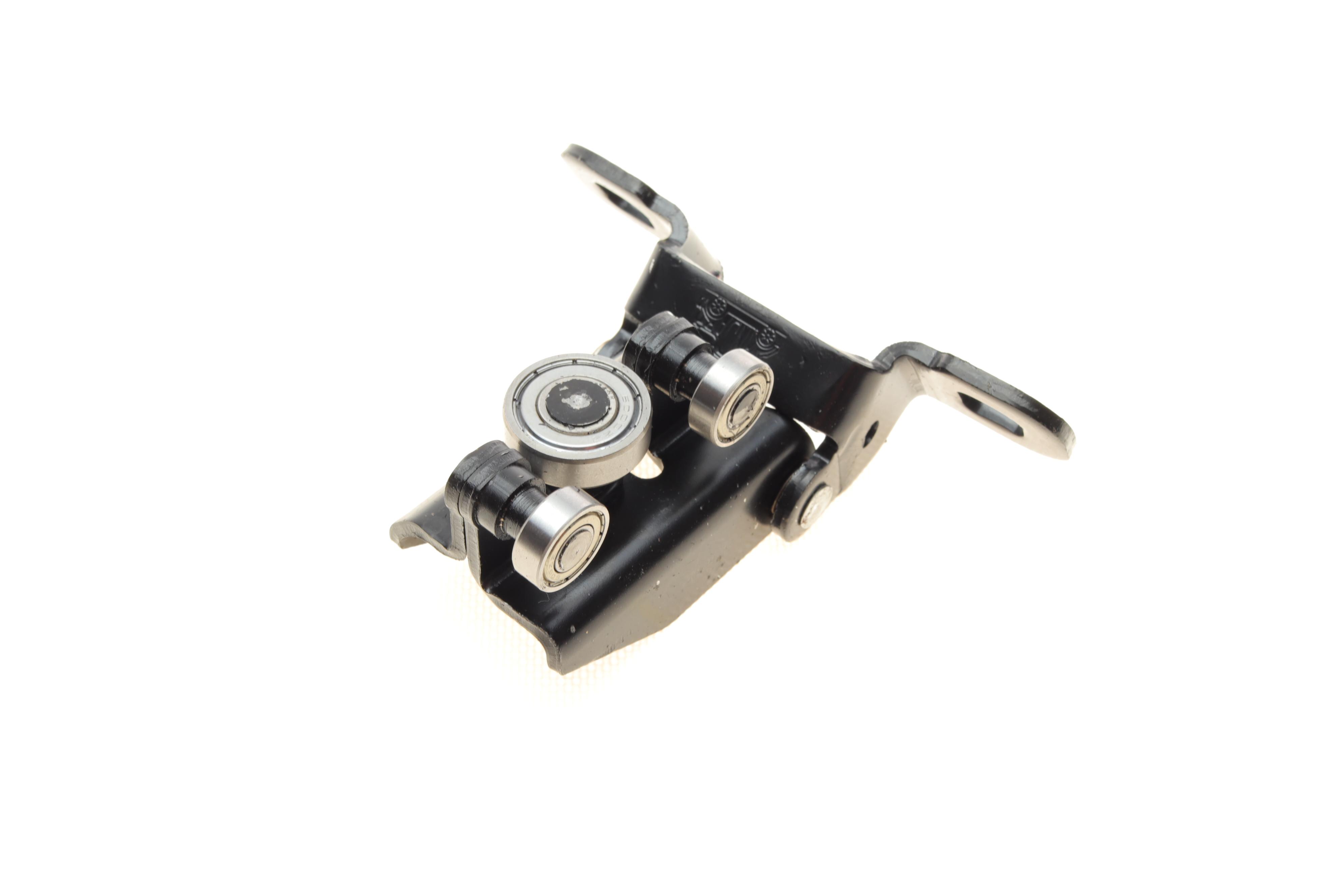 Ролик дверей (бічних/средний) Ford Transit 00-