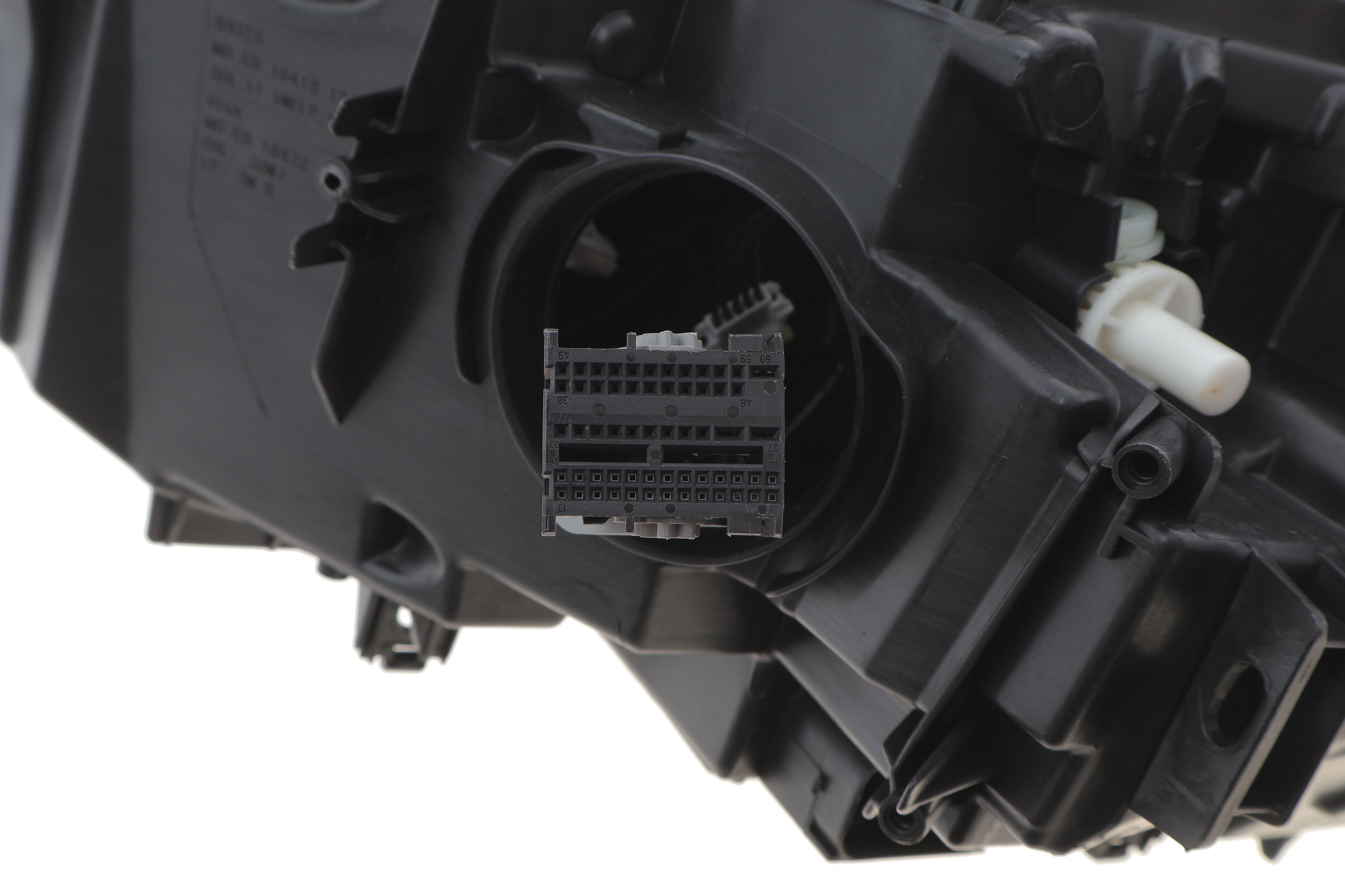 Фара (R) BMW 4 (F32/F33/F36) 14-21 (LED)