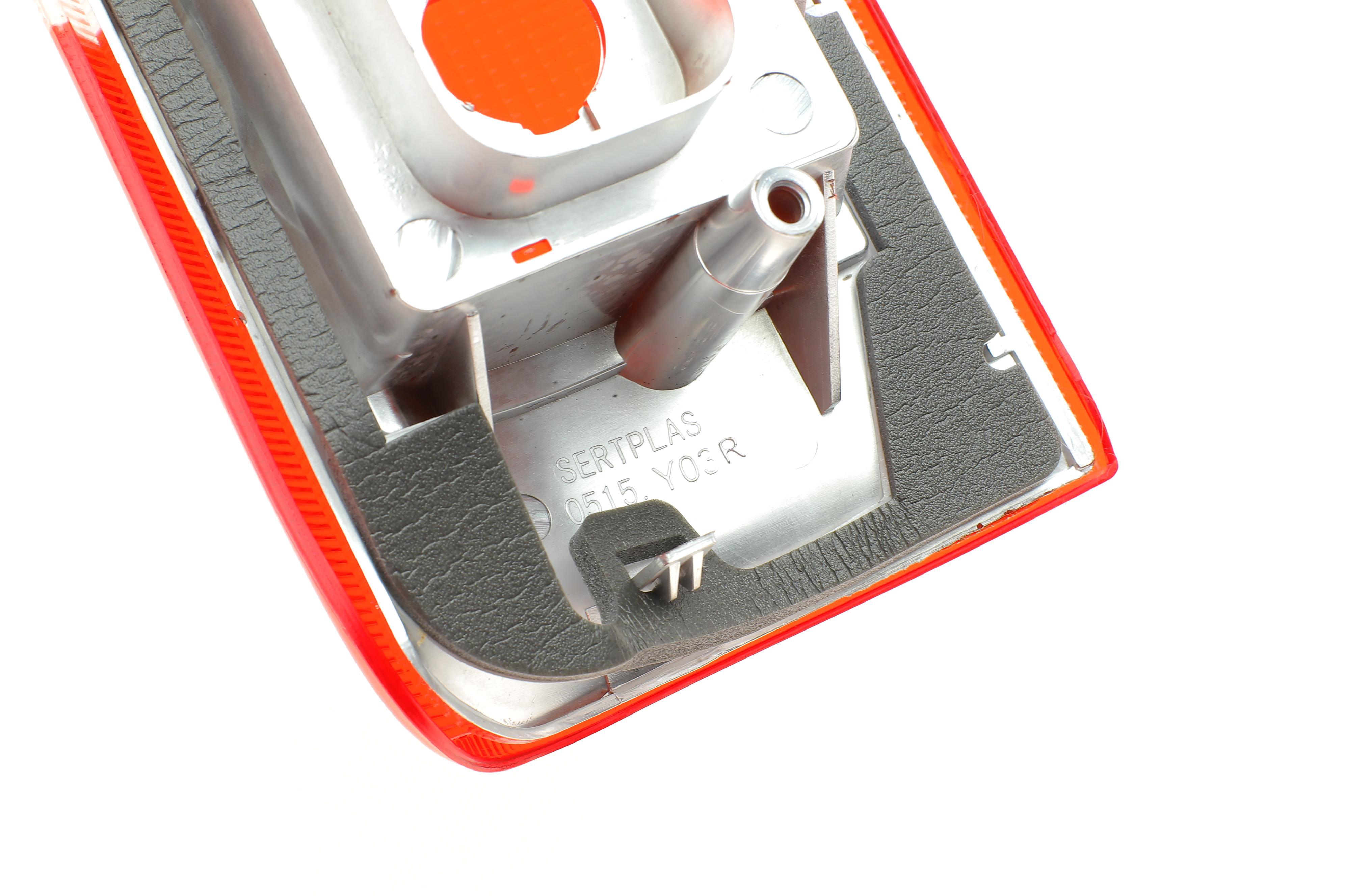 Ліхтар задній Ford Transit 86-99 (R)