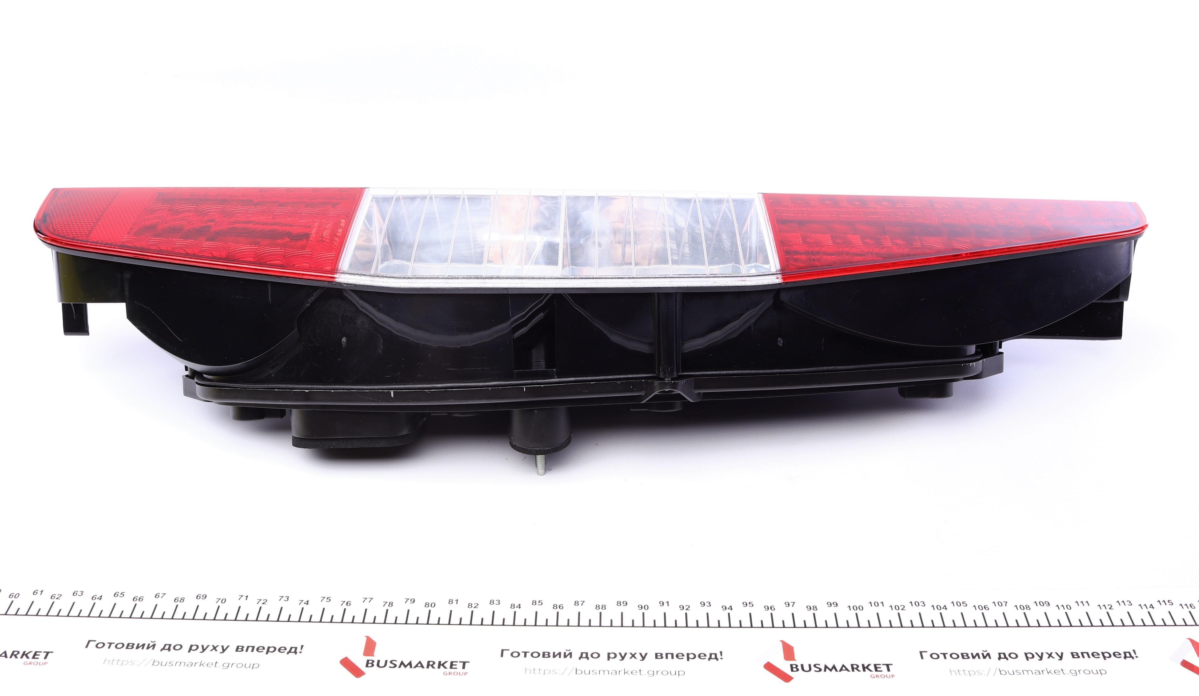 Ліхтар задній Fiat Doblo 01-05 (R) (LLD321)