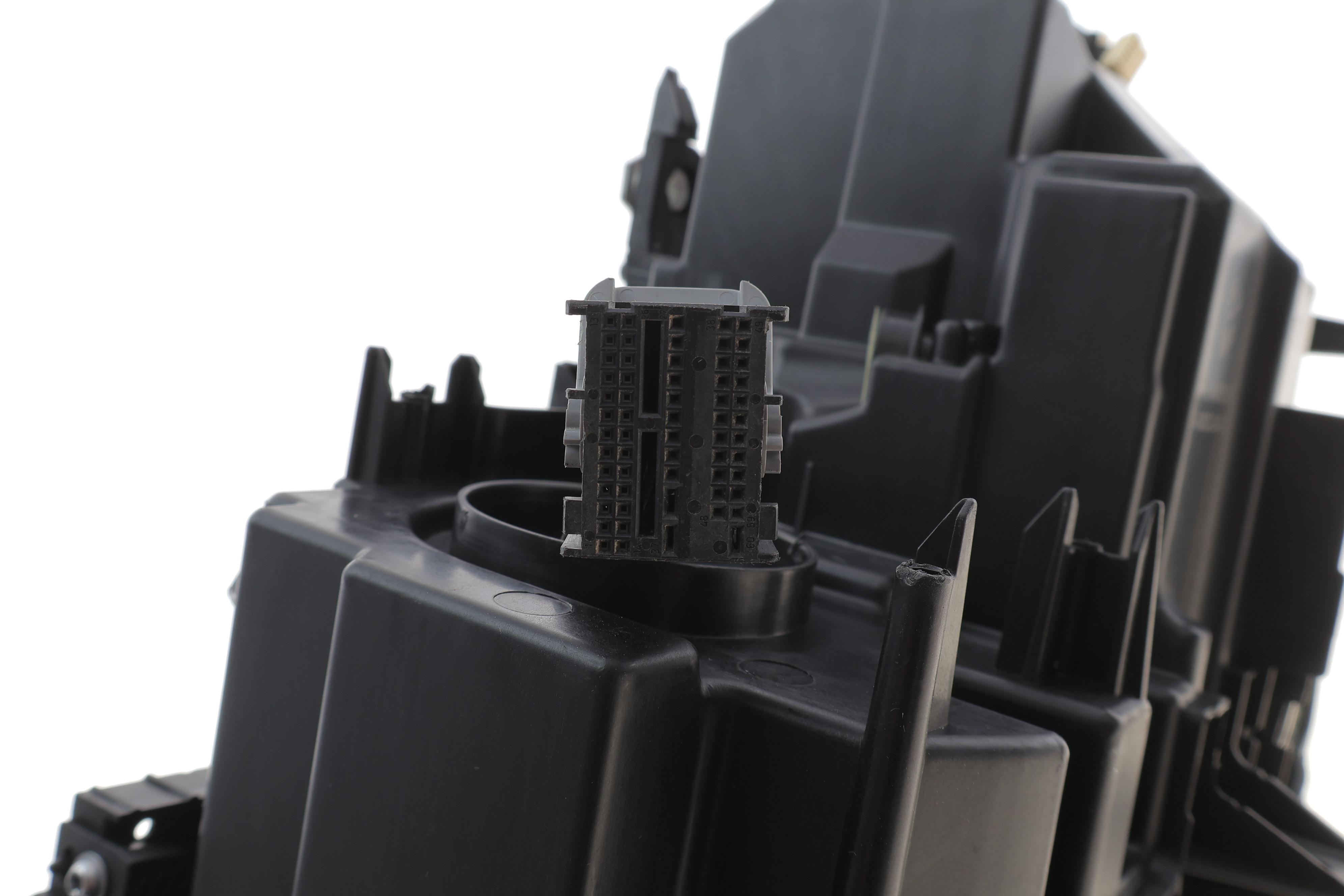 Фара (R) BMW 3 (G20/G80/G28) 18- (LED)