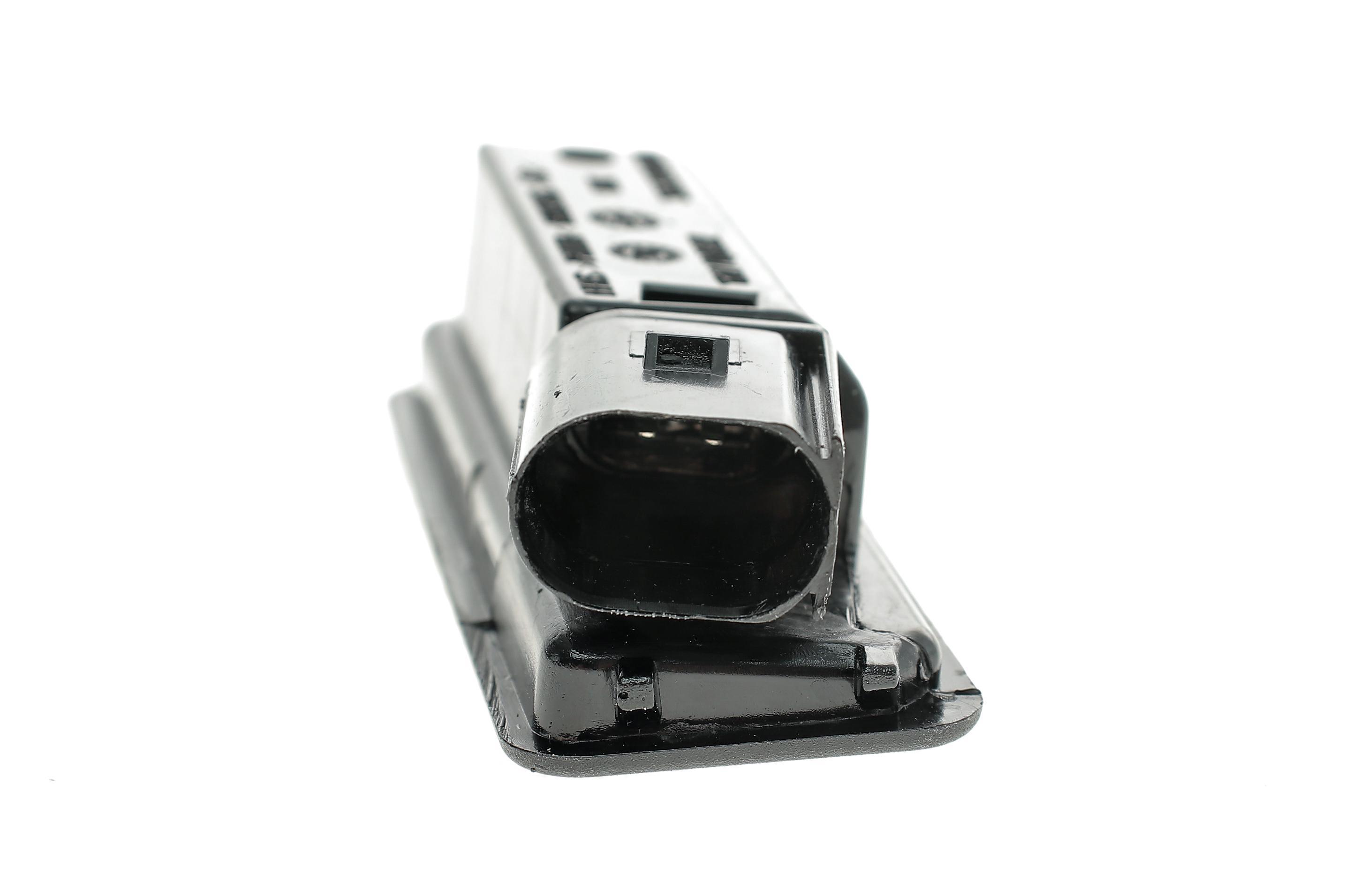 Ліхтар освітлення номерного знака VW Golf/Passat 14- (всередині ОЕ)