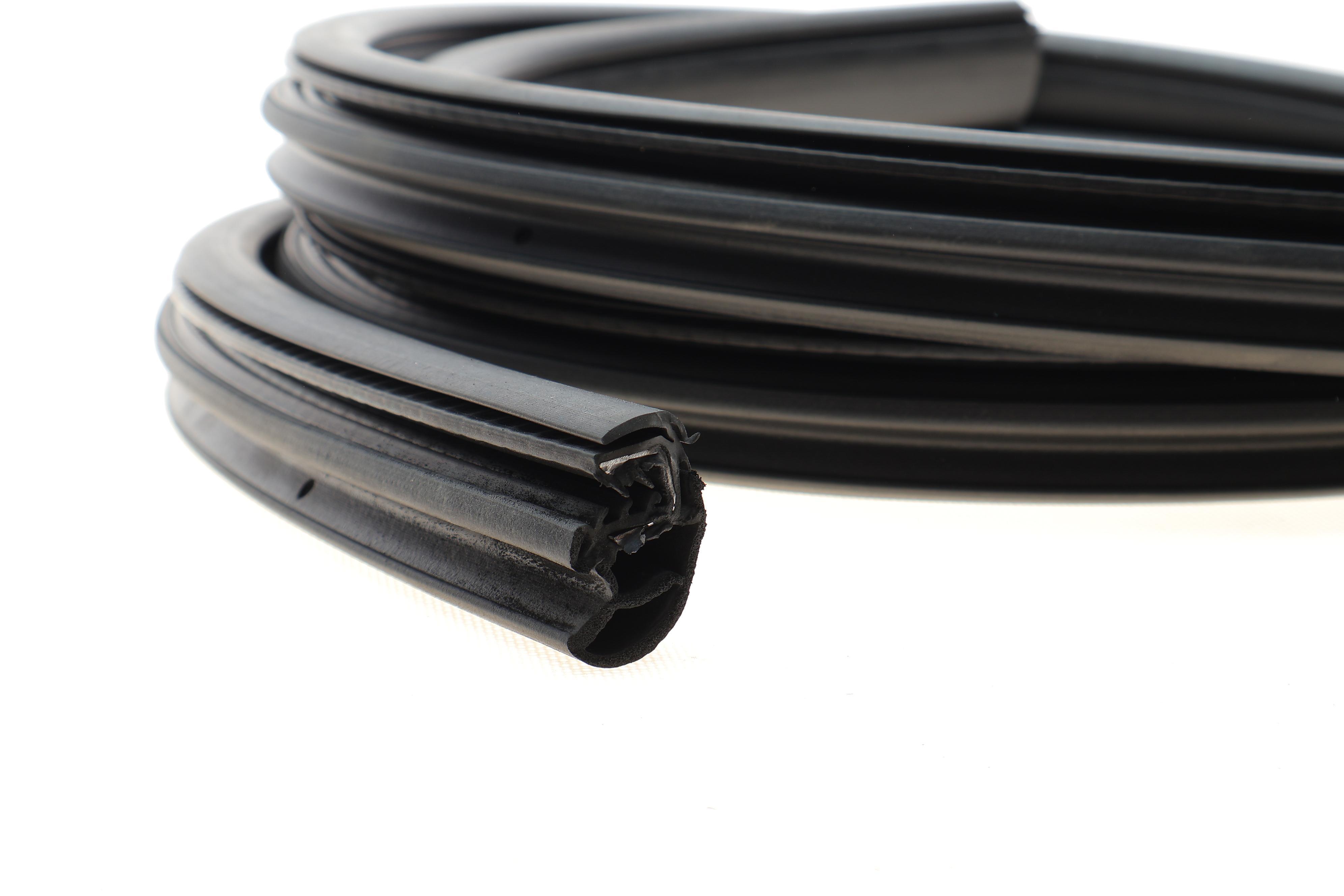 Ущільнювач дверей (зсувних) VW Caddy 04-